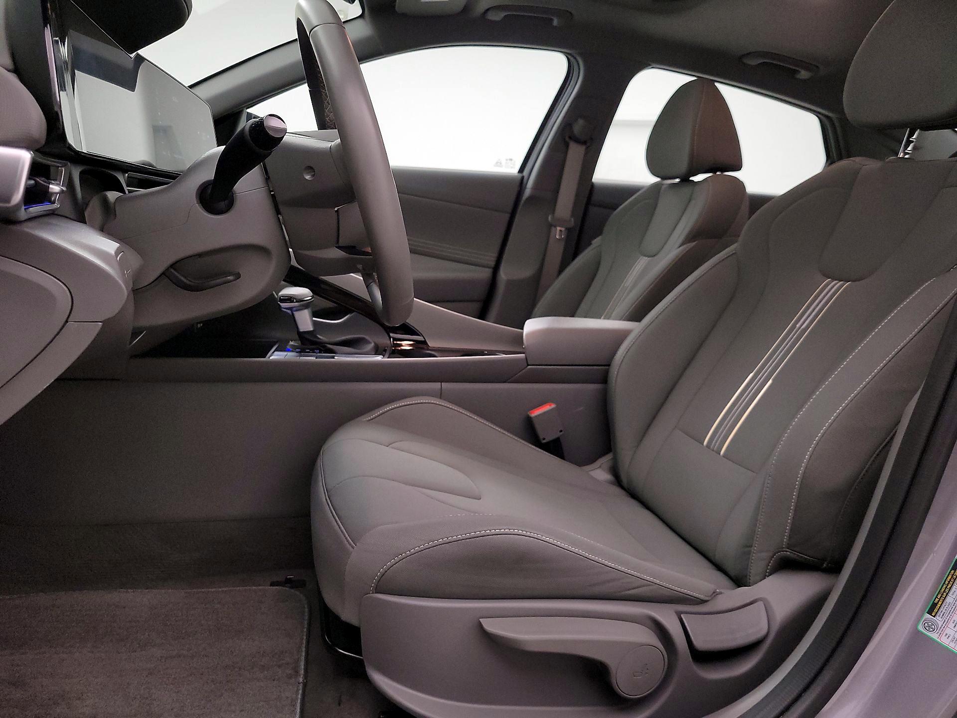 Thumbnail: 2025 Hyundai Elantra - 11