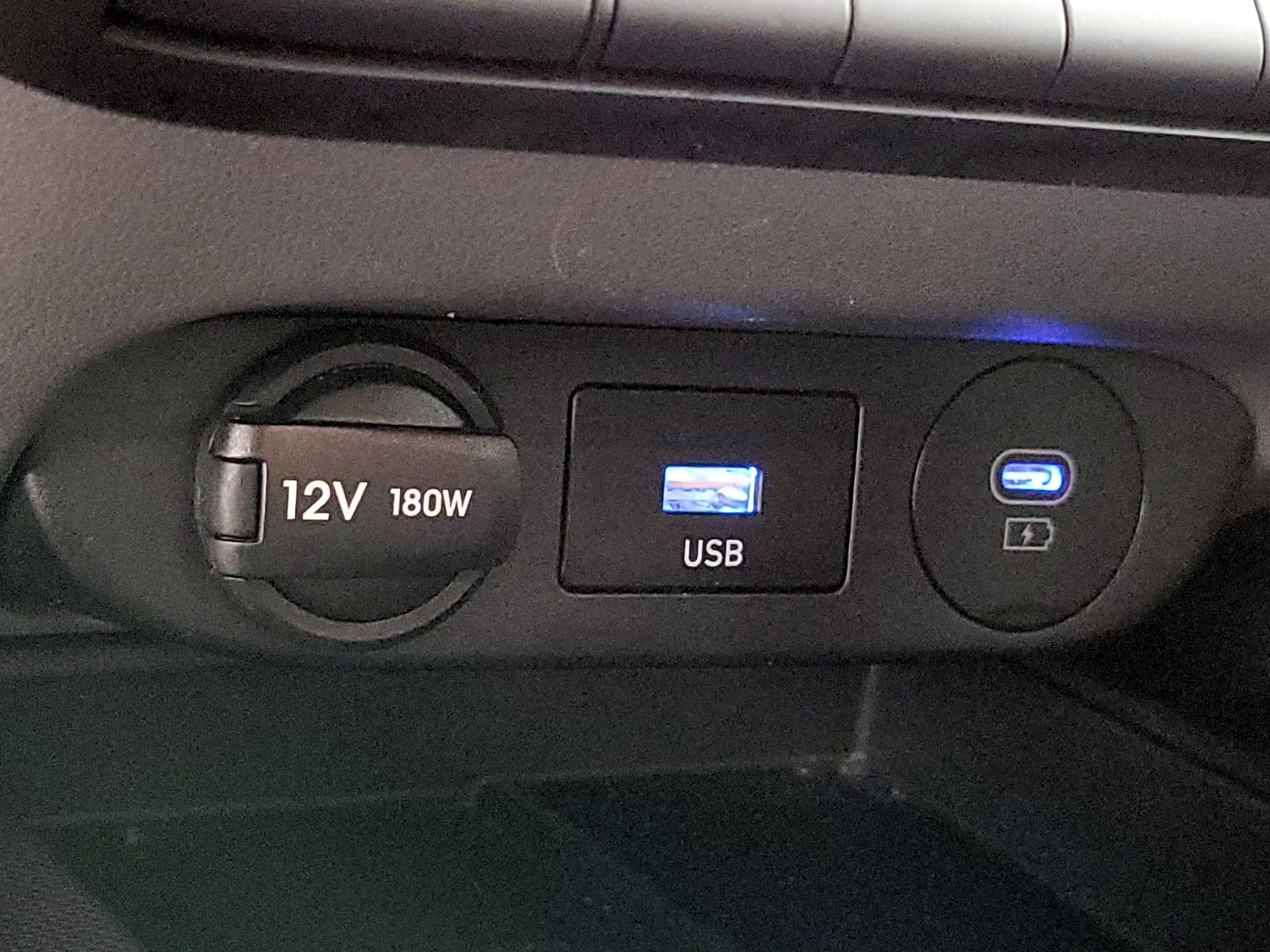 Thumbnail: 2025 Hyundai Elantra - 19