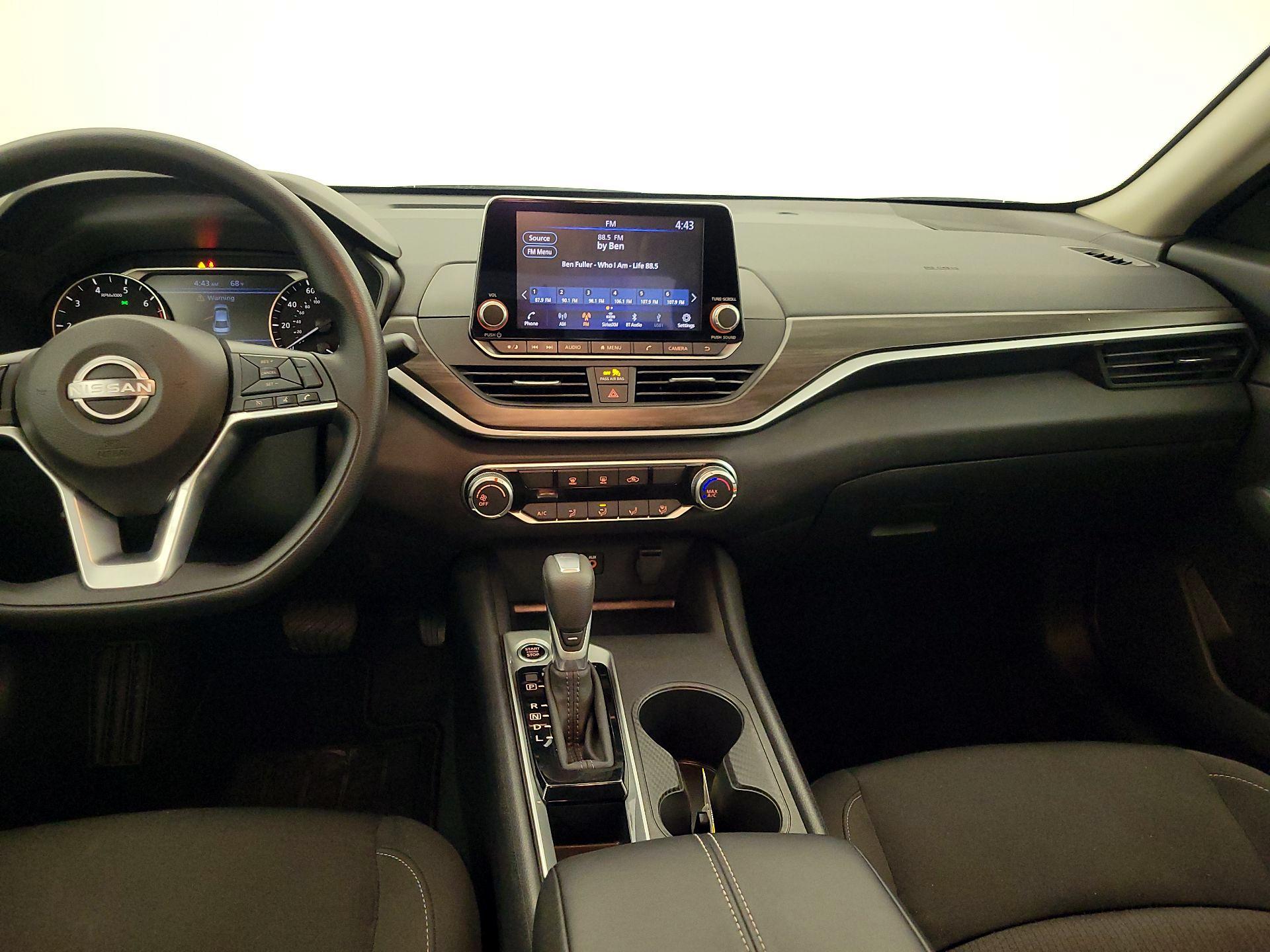 Thumbnail: 2025 Nissan Altima - 9