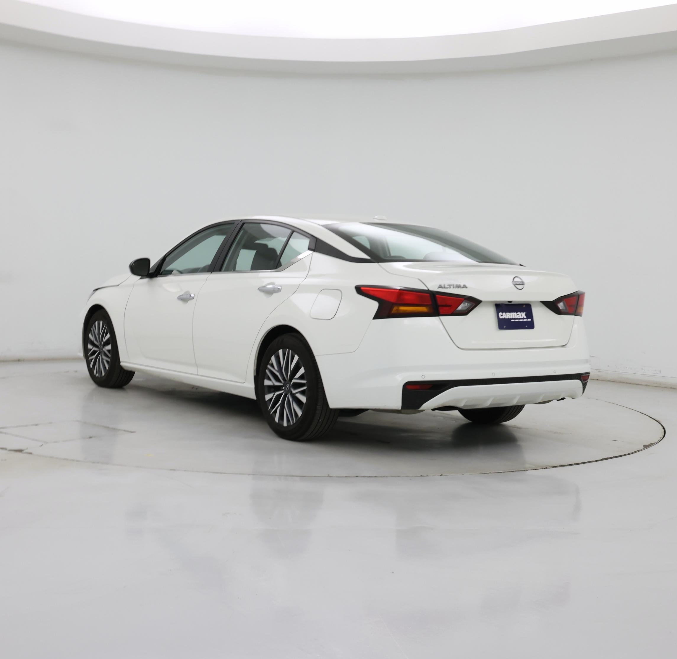 Thumbnail: 2025 Nissan Altima - 2