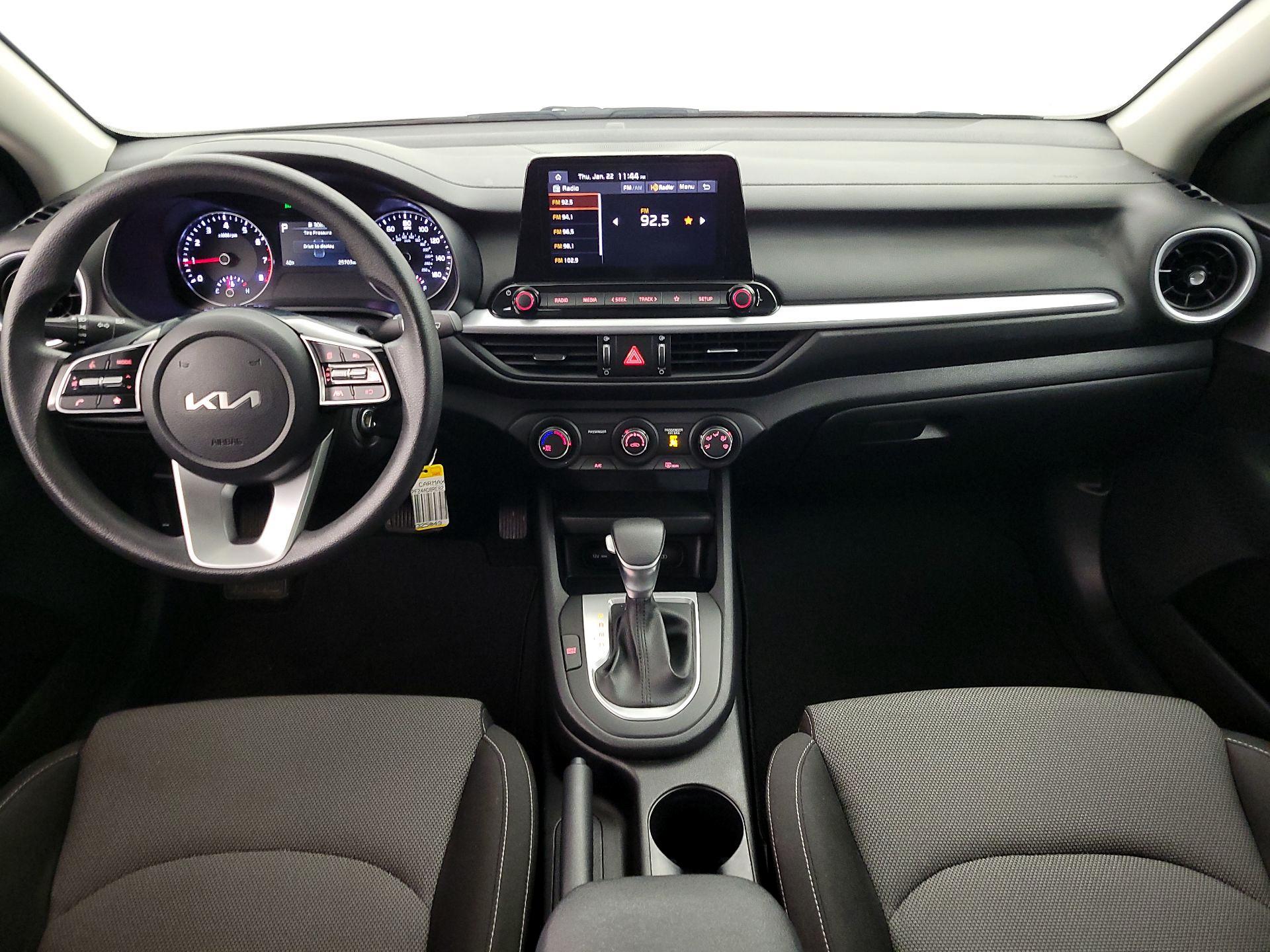 Thumbnail: 2024 Kia Forte - 9