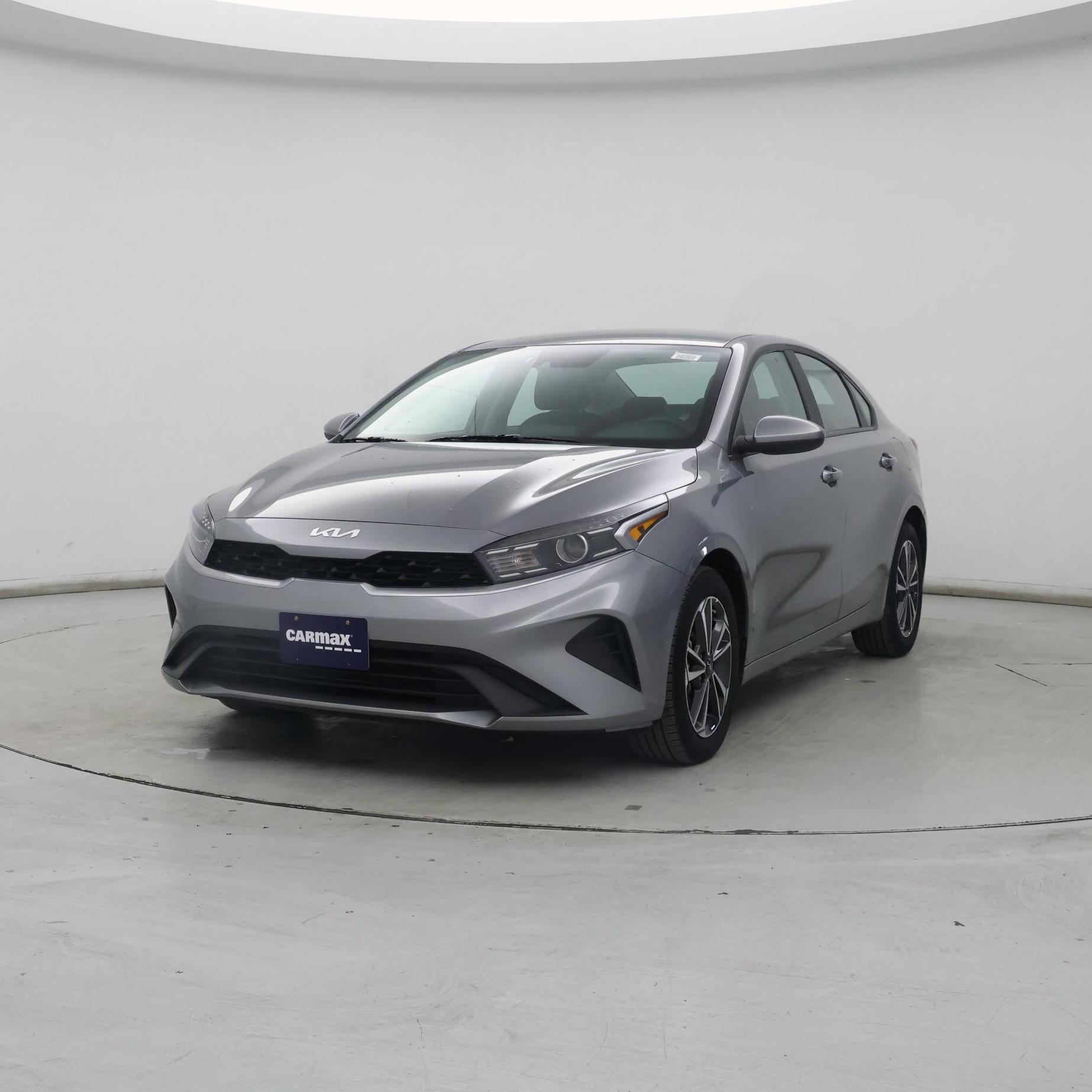 Thumbnail: 2024 Kia Forte - 4