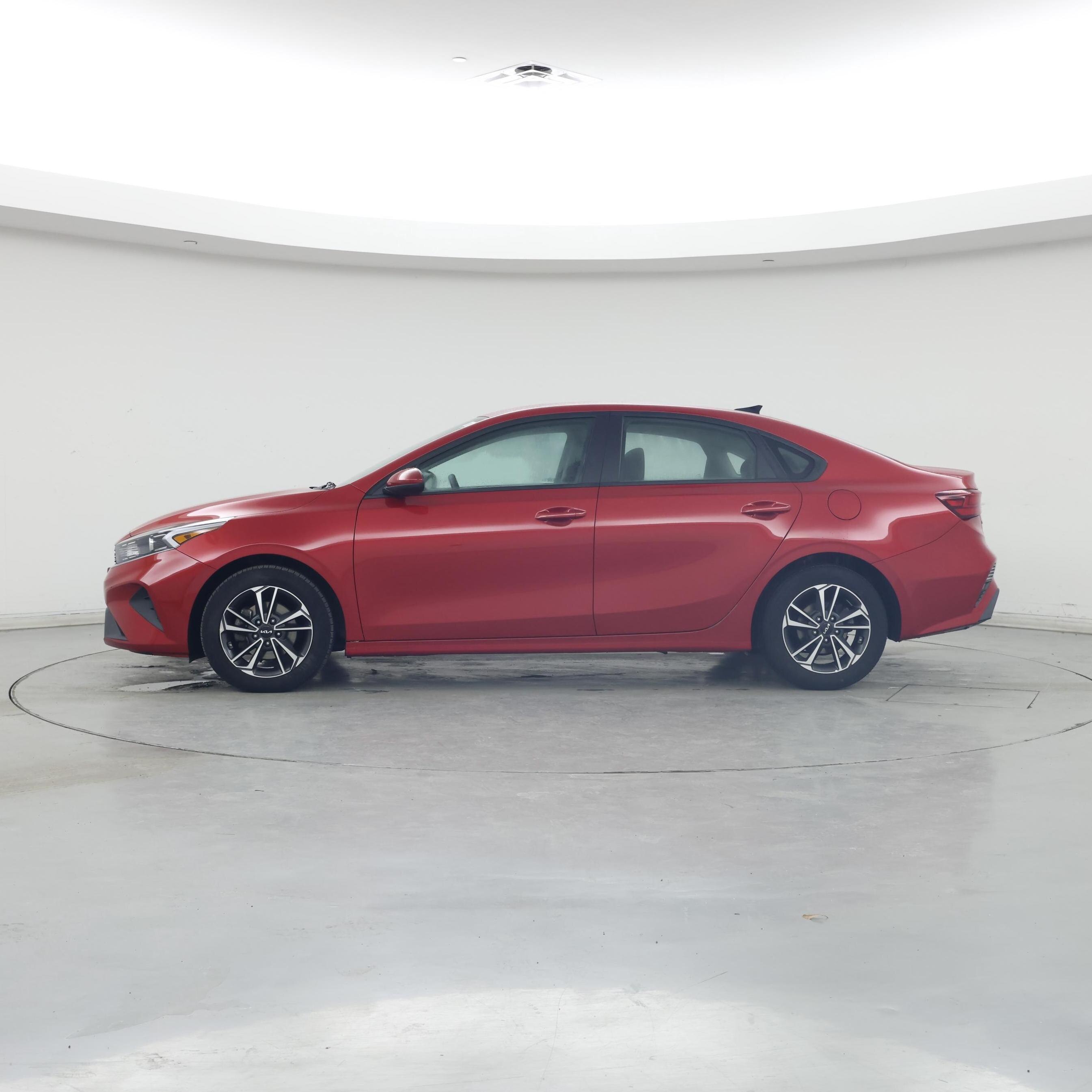 Thumbnail: 2024 Kia Forte - 3