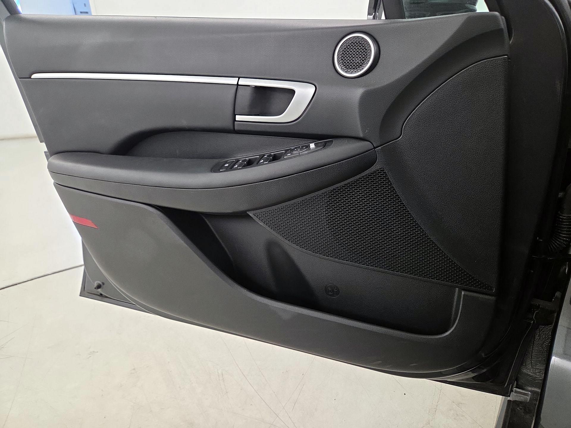 Thumbnail: 2025 Hyundai Sonata - 12