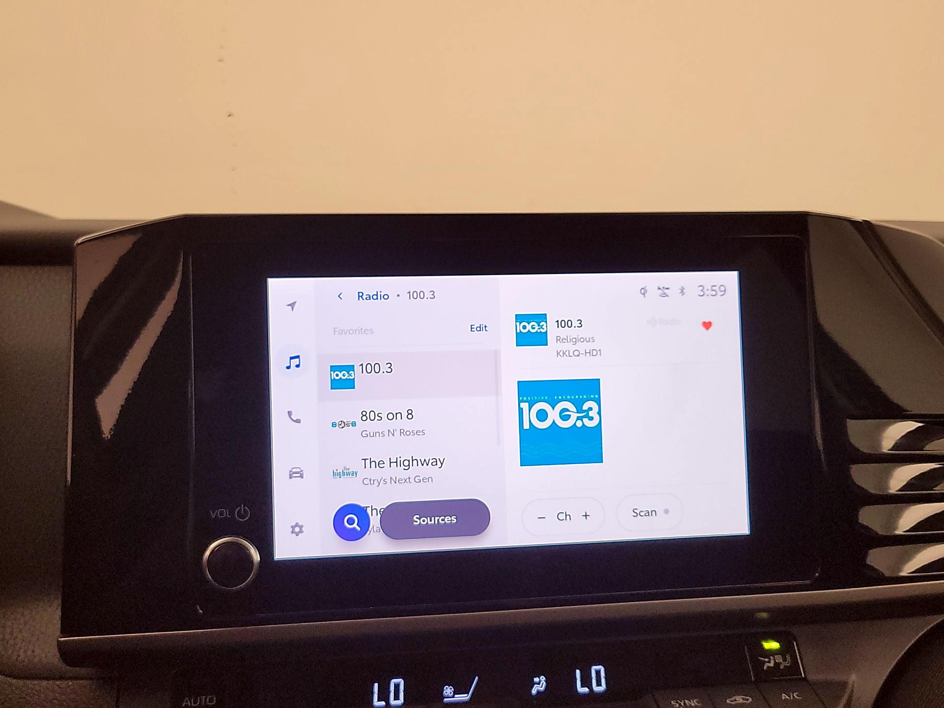 Thumbnail: 2025 Toyota Camry - 15