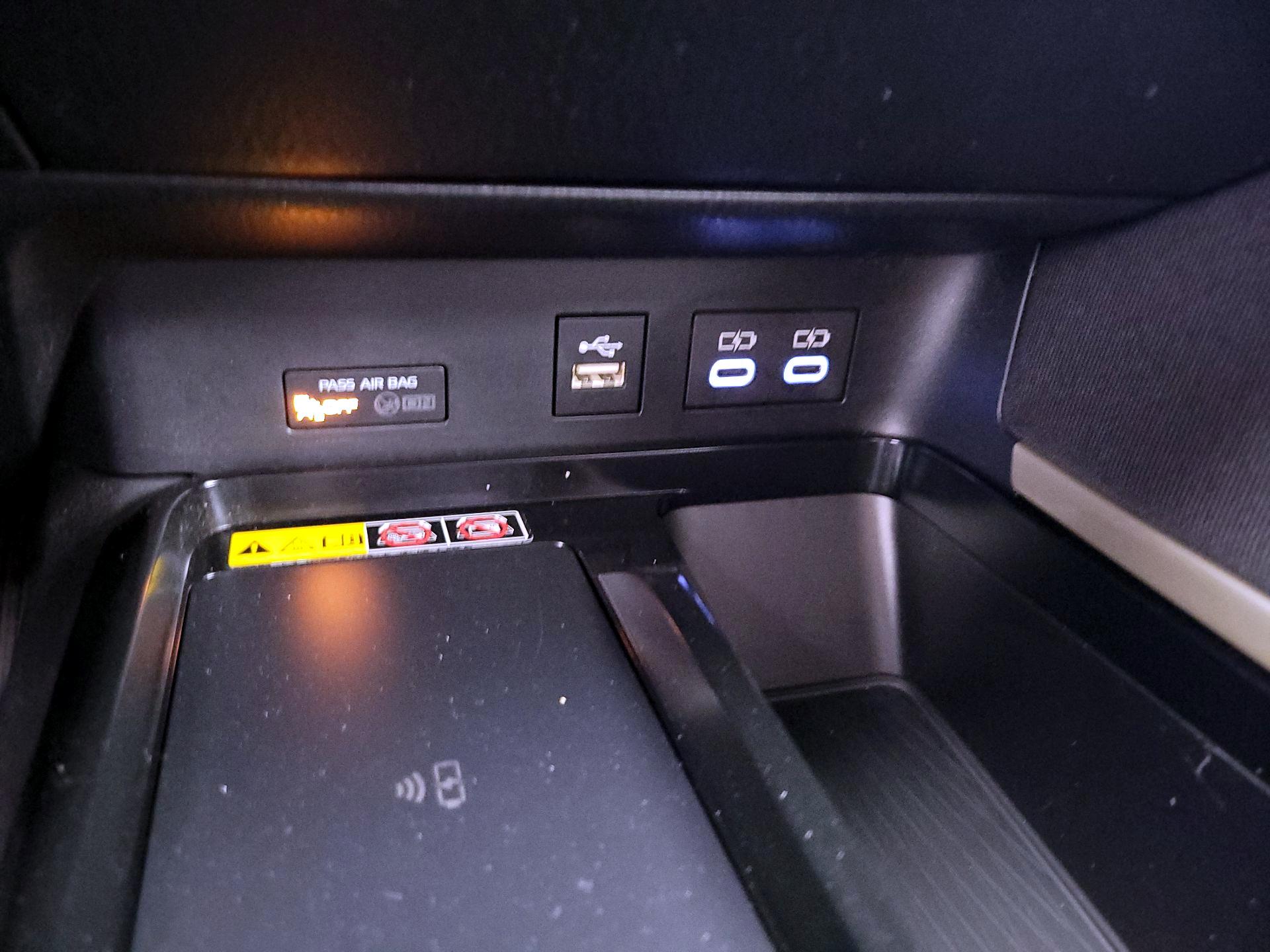 Thumbnail: 2025 Toyota Camry - 18