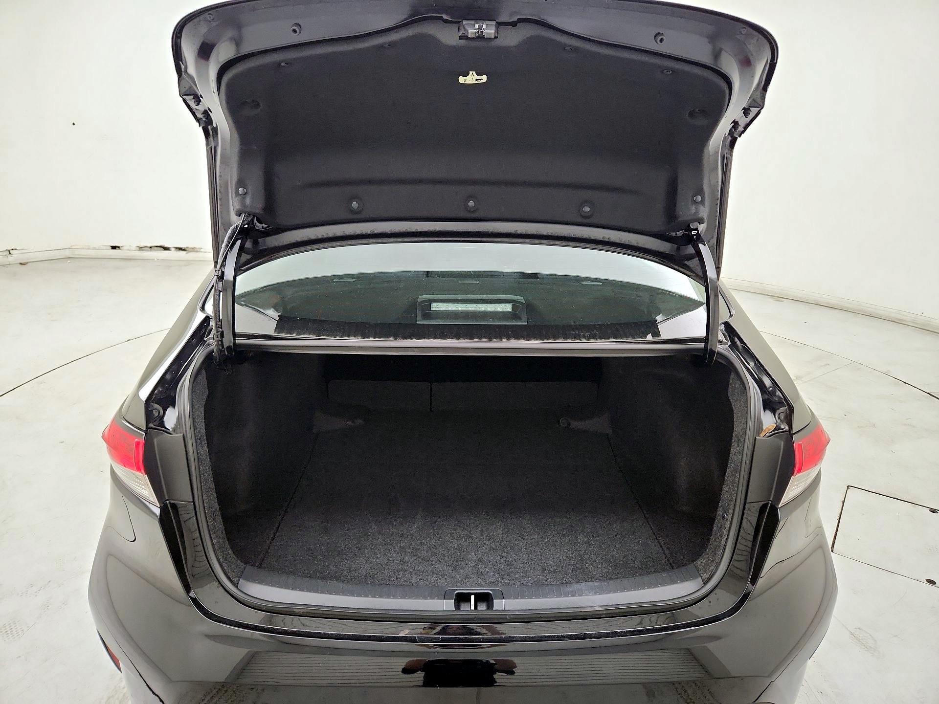 Thumbnail: 2025 Toyota Corolla - 20