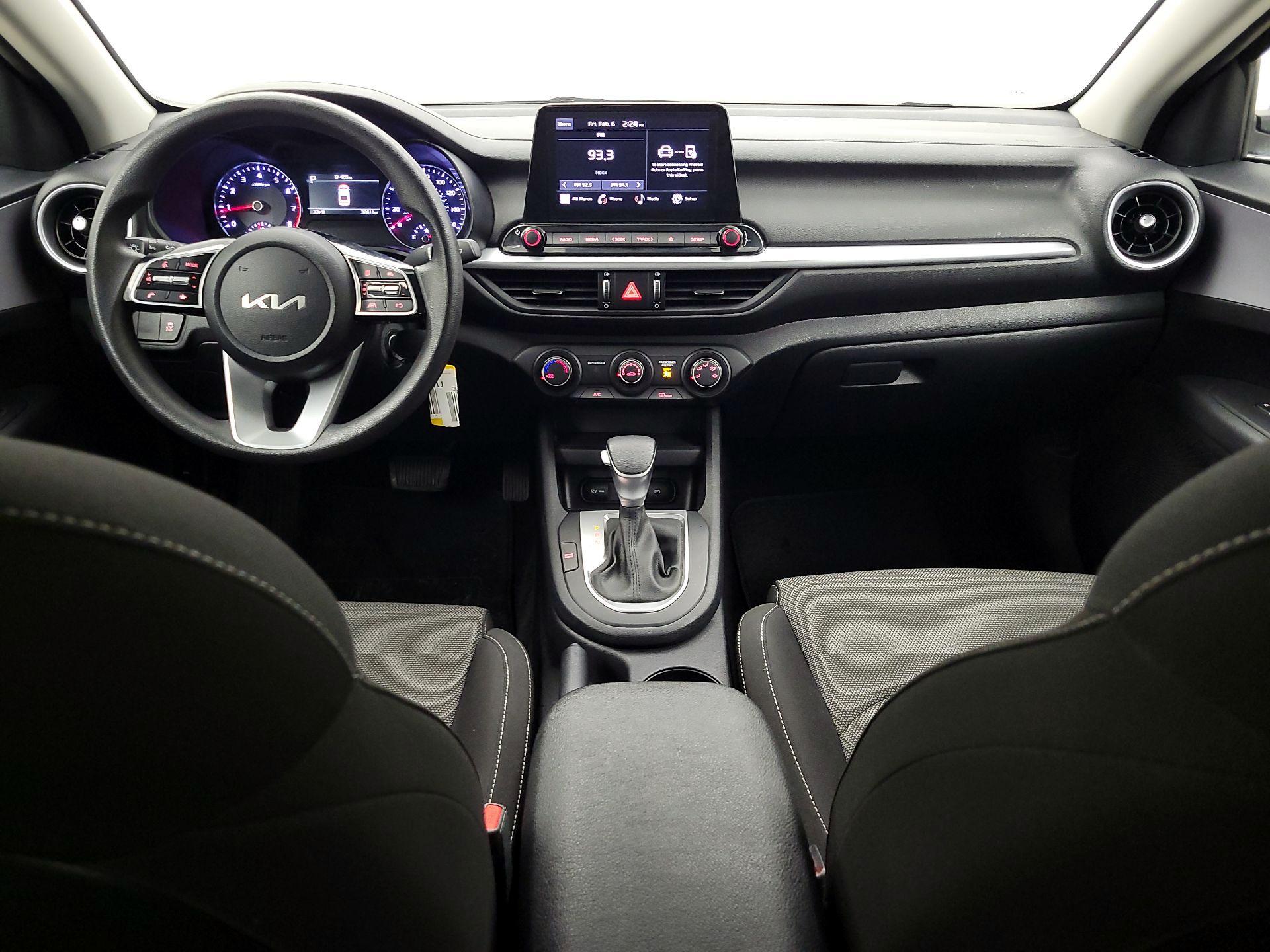 Thumbnail: 2024 Kia Forte - 9