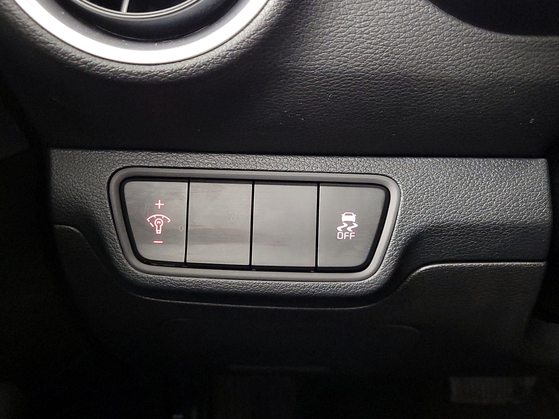 Thumbnail: 2024 Kia Forte - 13