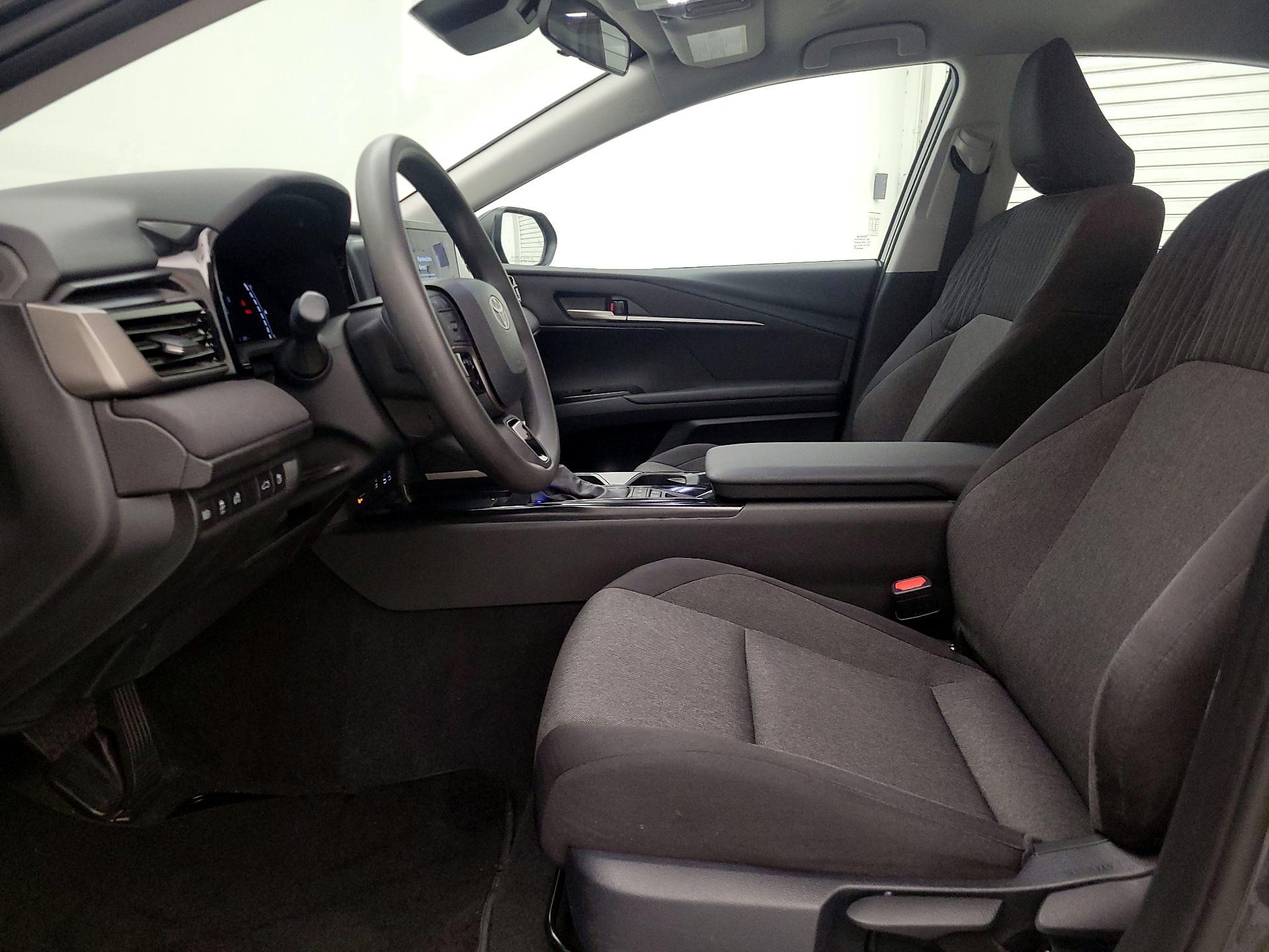 Thumbnail: 2025 Toyota Camry - 11