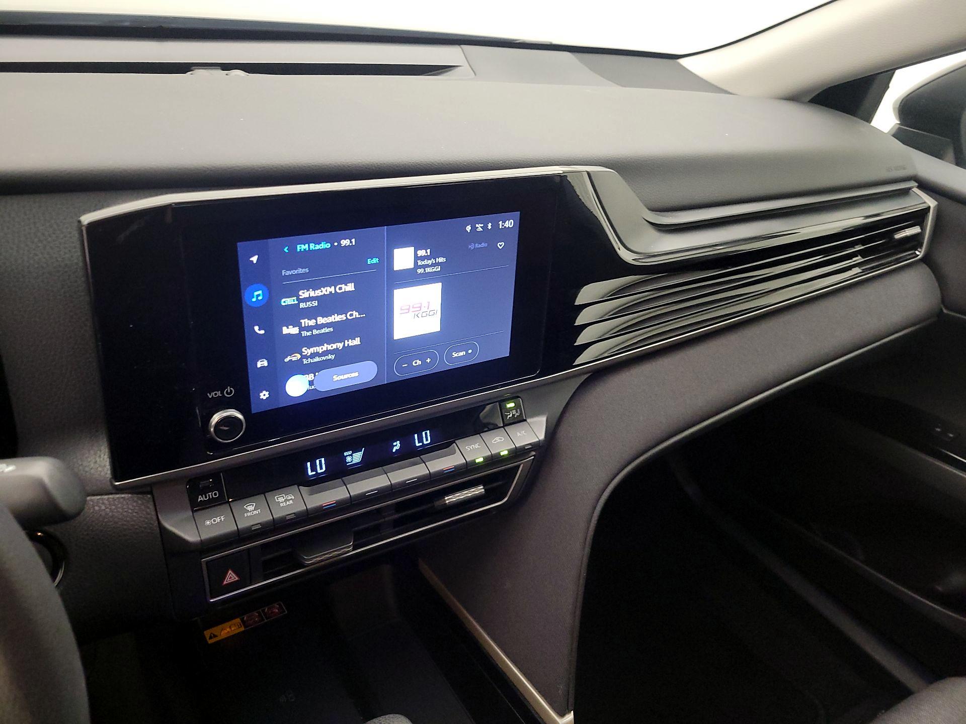 Thumbnail: 2025 Toyota Camry - 16