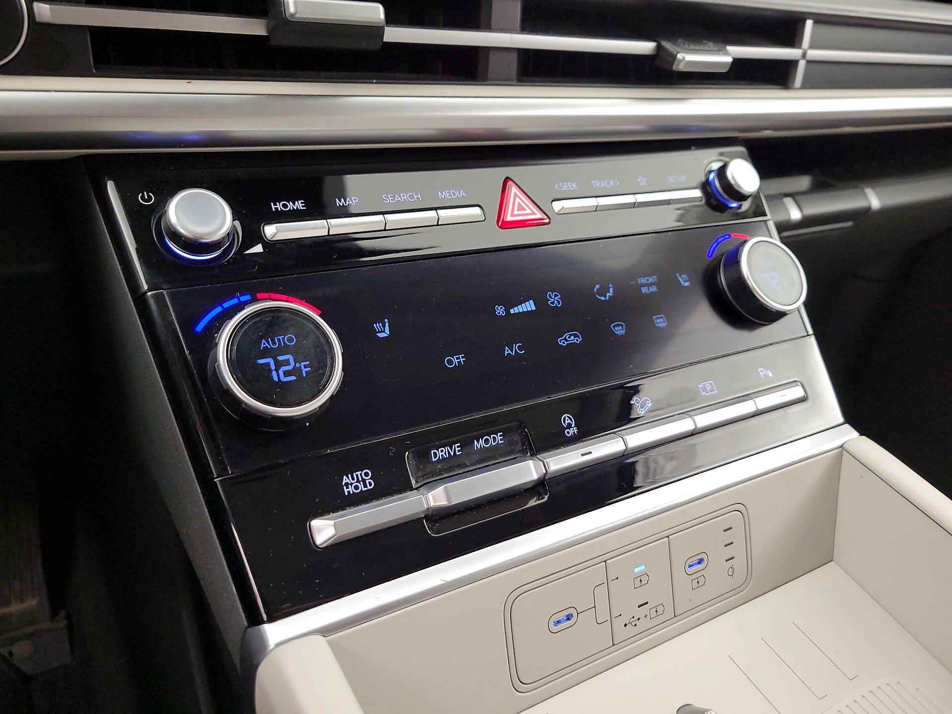 Thumbnail: 2025 Hyundai Santa Fe - 16