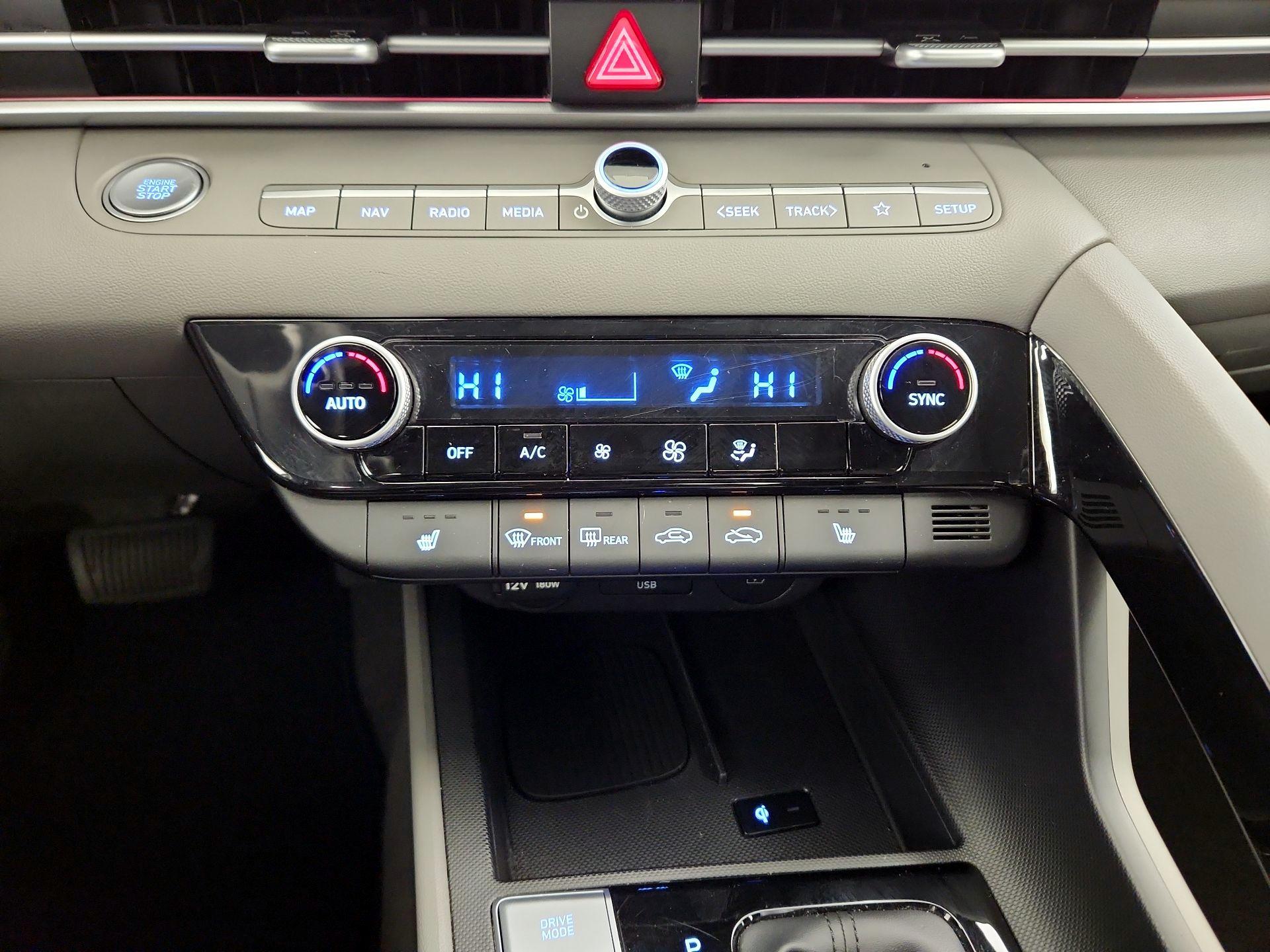 Thumbnail: 2025 Hyundai Elantra - 15