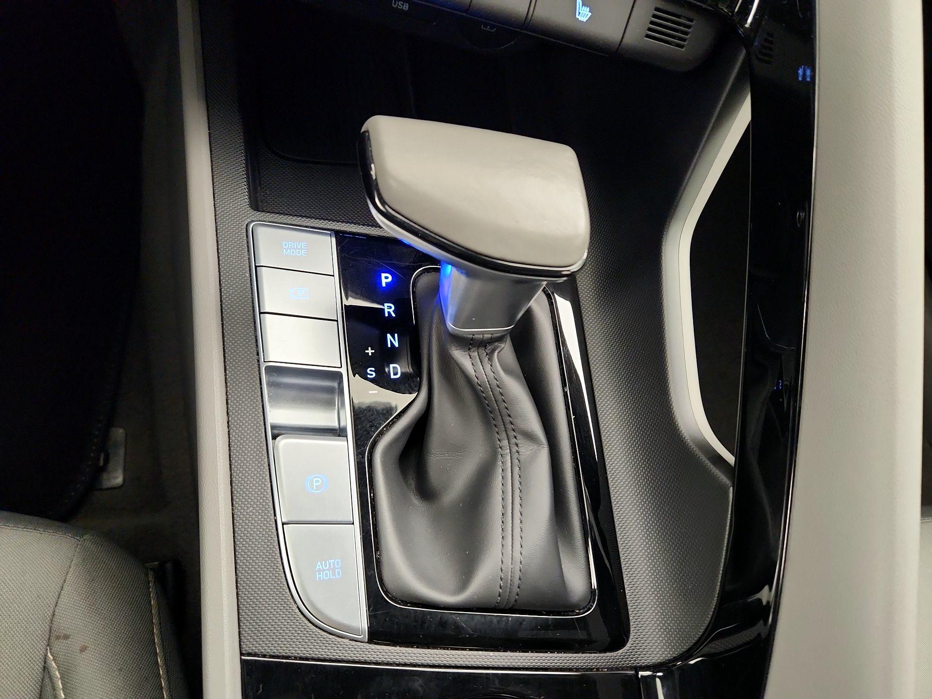 Thumbnail: 2025 Hyundai Elantra - 16