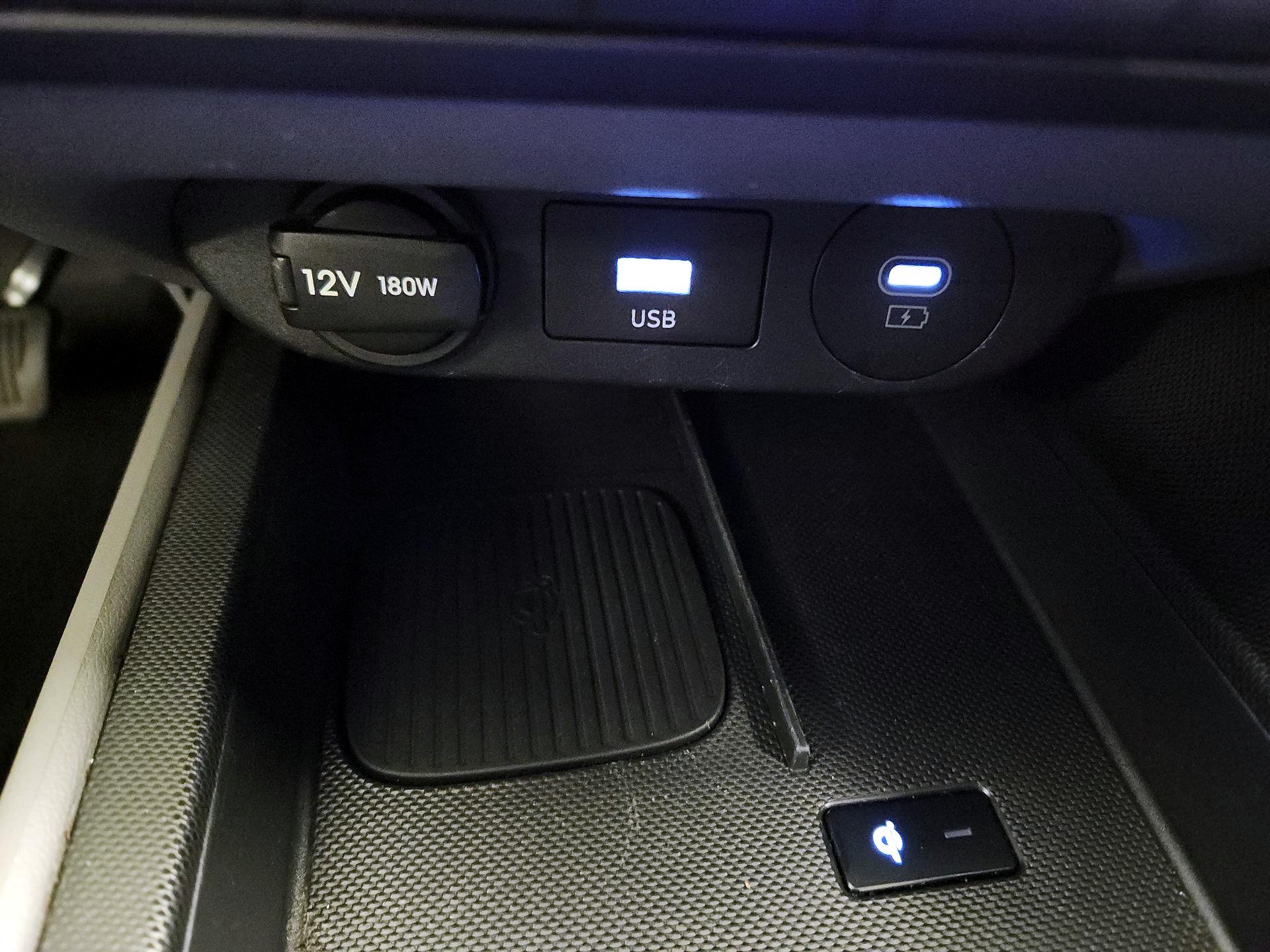 Thumbnail: 2025 Hyundai Elantra - 17