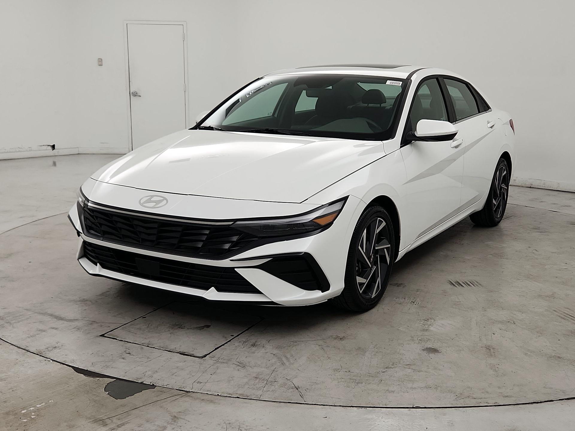 Thumbnail: 2025 Hyundai Elantra - 3