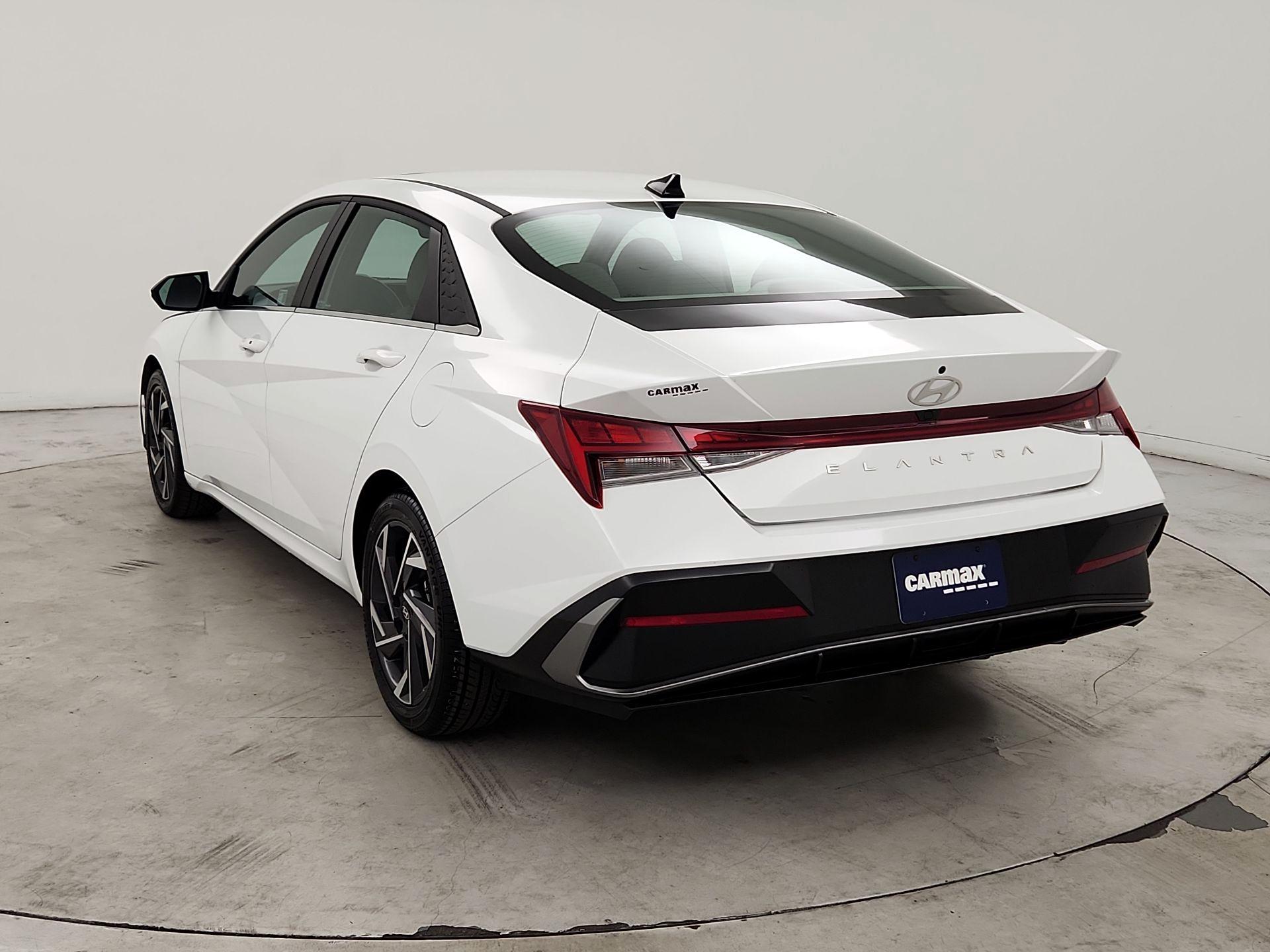 Thumbnail: 2025 Hyundai Elantra - 7