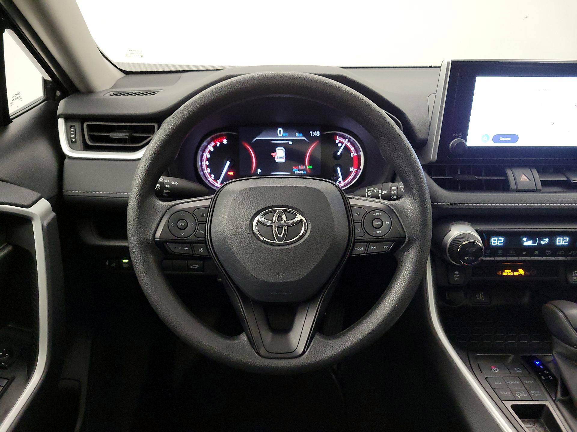 Thumbnail: 2025 Toyota RAV4 - 10