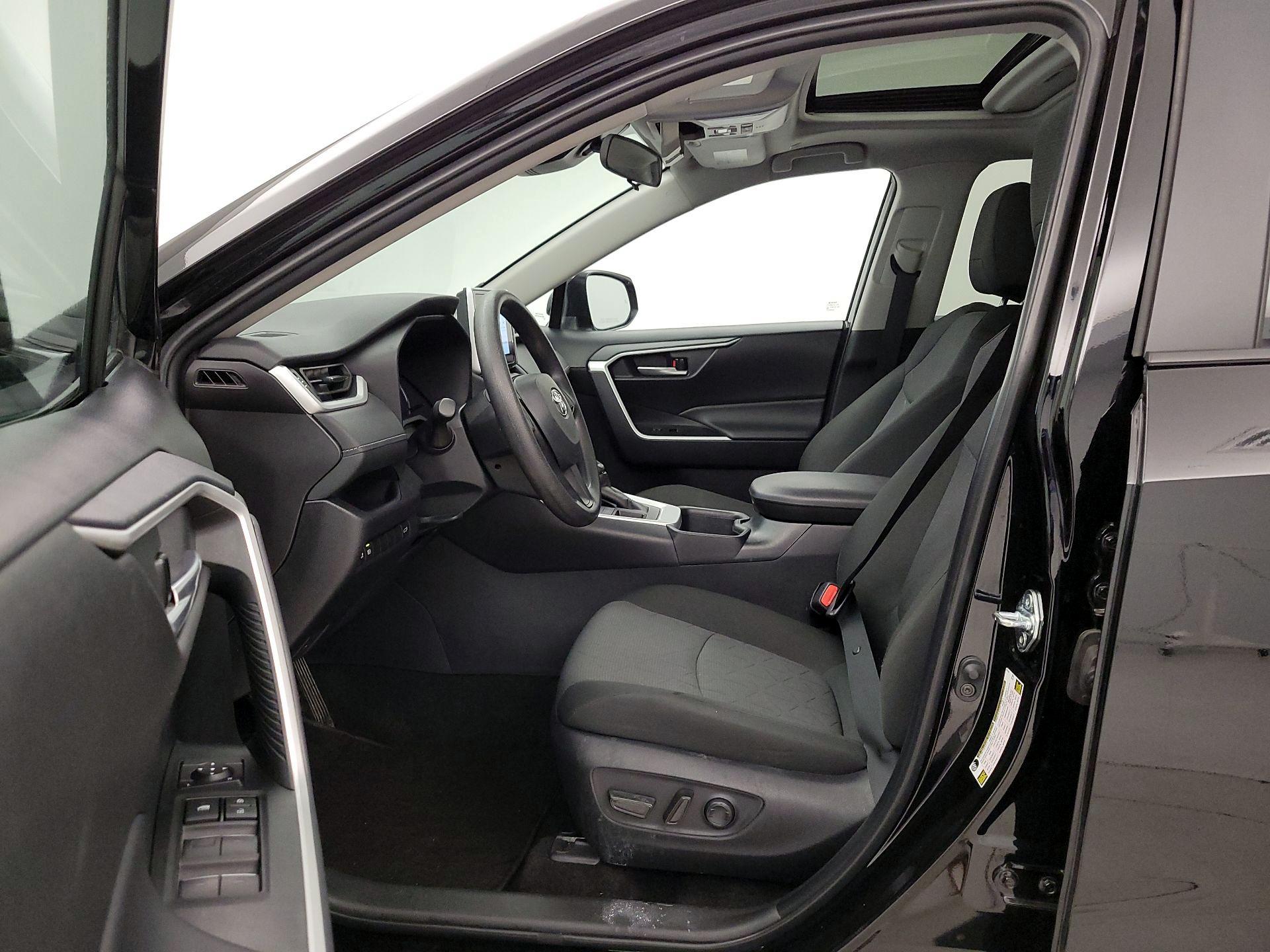 Thumbnail: 2025 Toyota RAV4 - 11