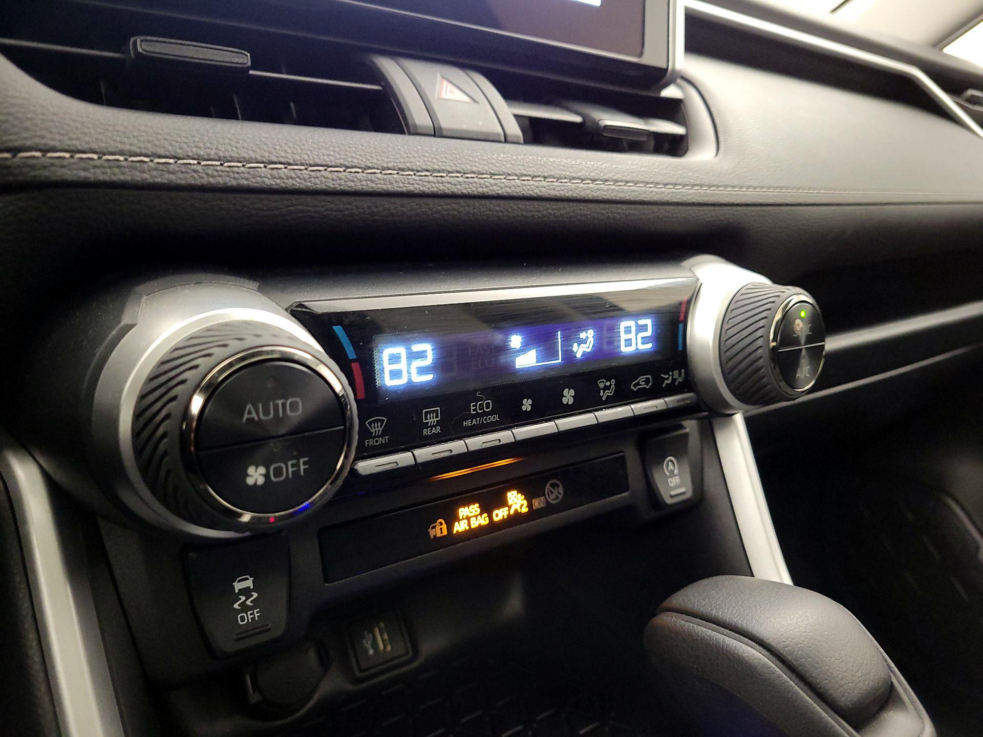 Thumbnail: 2025 Toyota RAV4 - 16