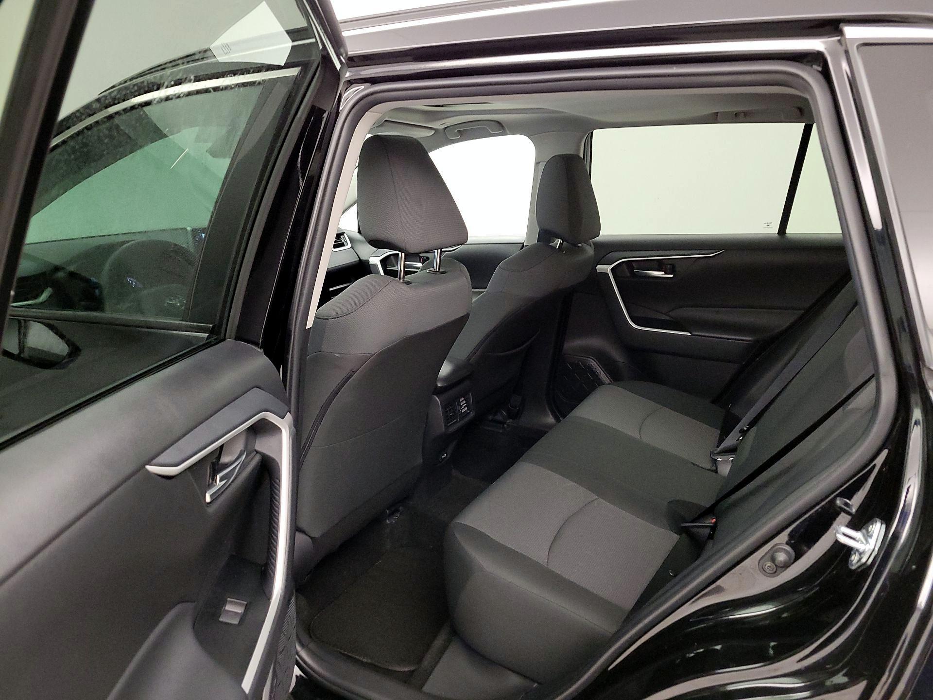 Thumbnail: 2025 Toyota RAV4 - 20