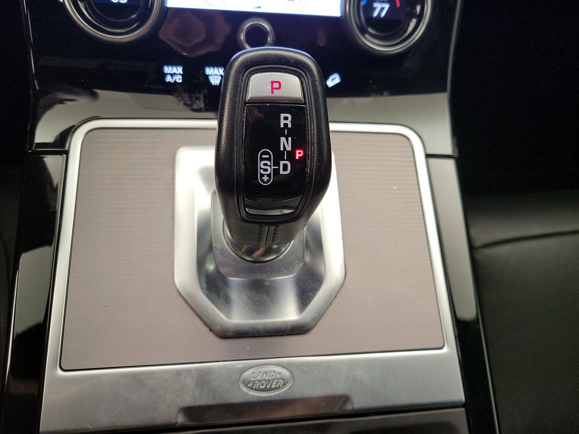 Thumbnail: 2020 Land Rover Range Rover Evoque - 18