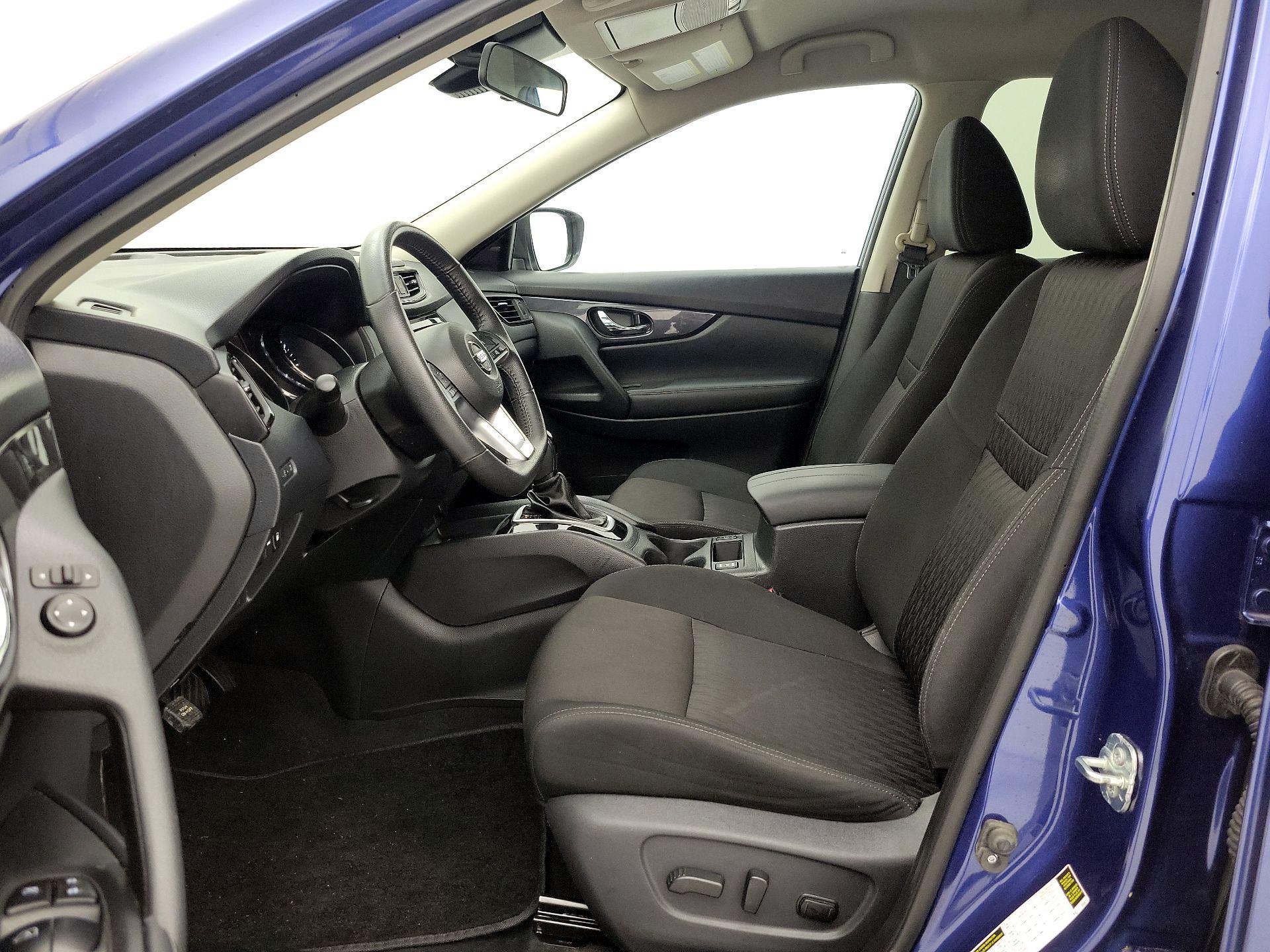 Thumbnail: 2020 Nissan Rogue - 11