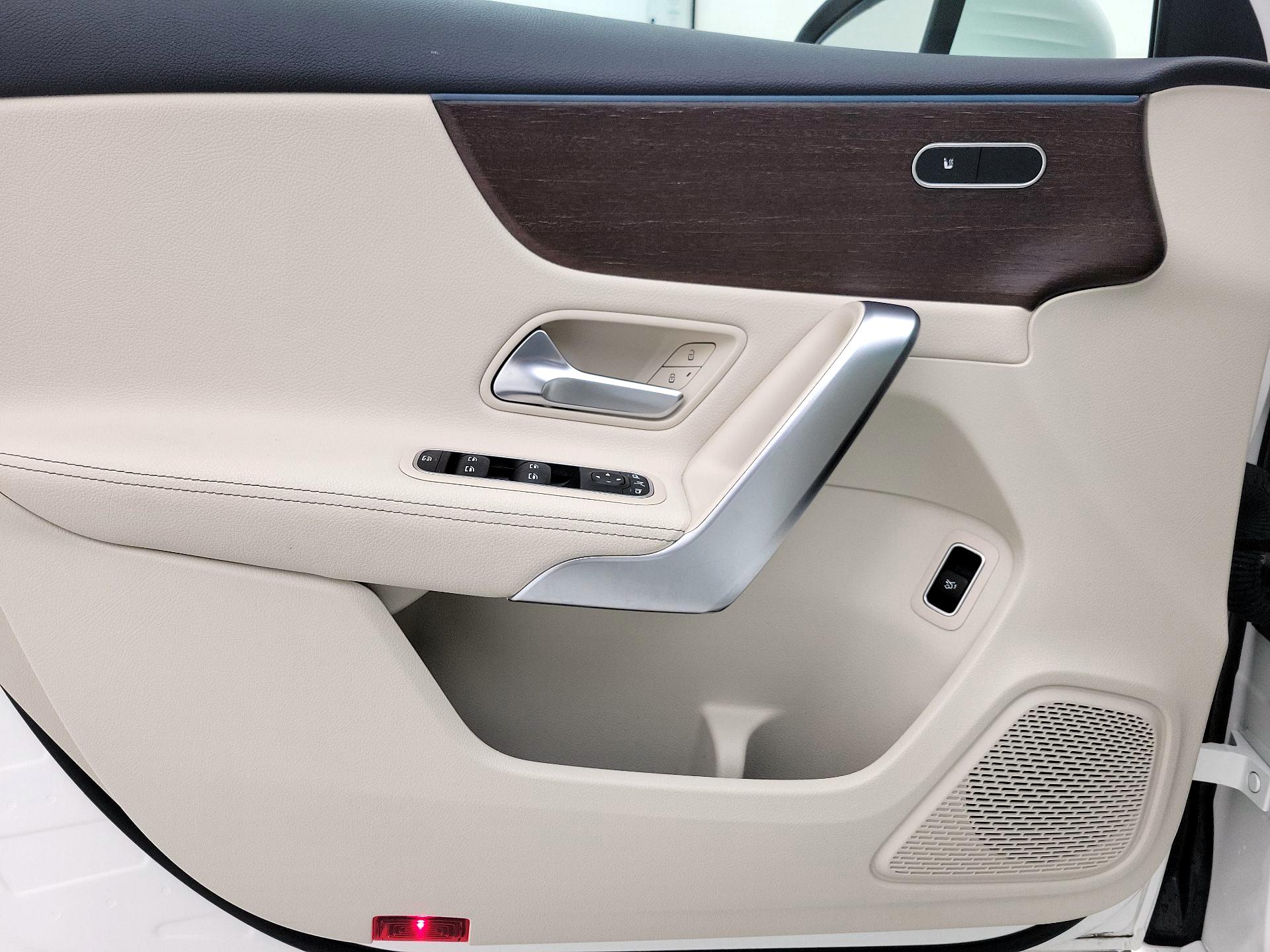 Thumbnail: 2022 Mercedes-Benz A-Class - 12