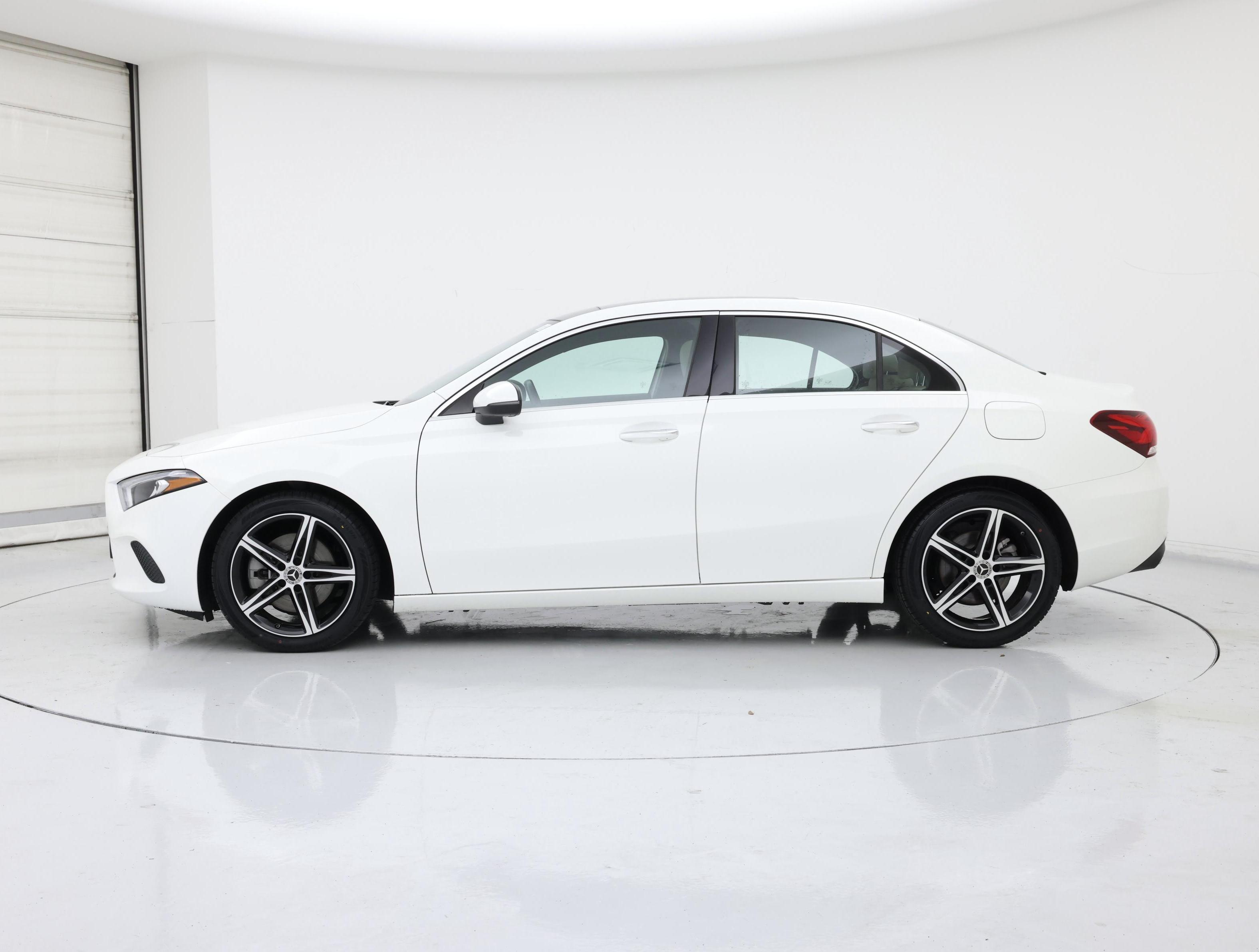 Thumbnail: 2022 Mercedes-Benz A-Class - 3