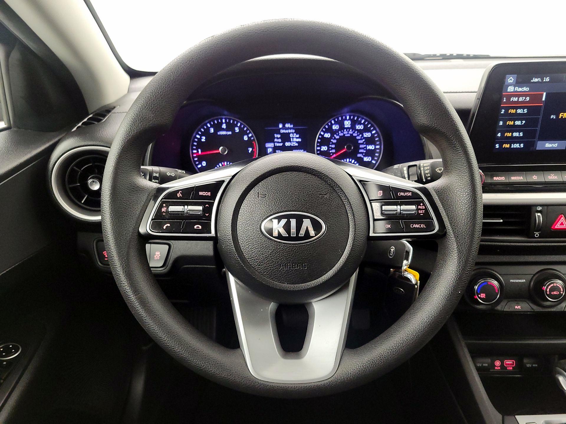 Thumbnail: 2020 Kia Forte - 10