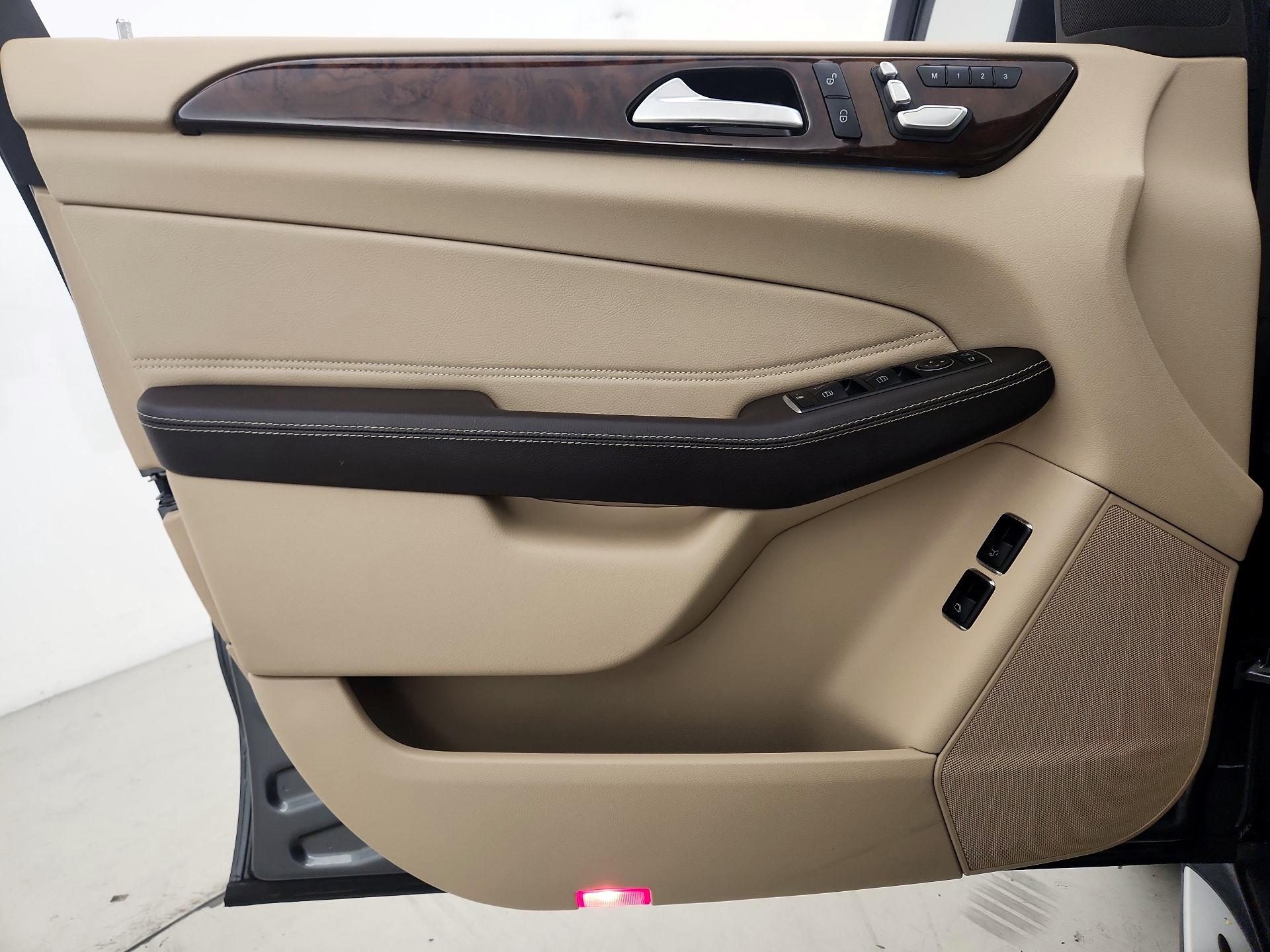 Thumbnail: 2019 Mercedes-Benz GLS - 12