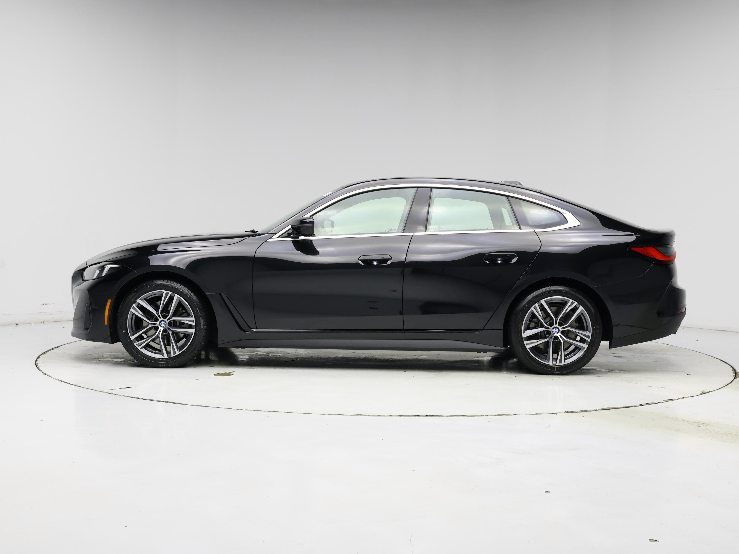 Thumbnail: 2025 BMW 4 Series - 3