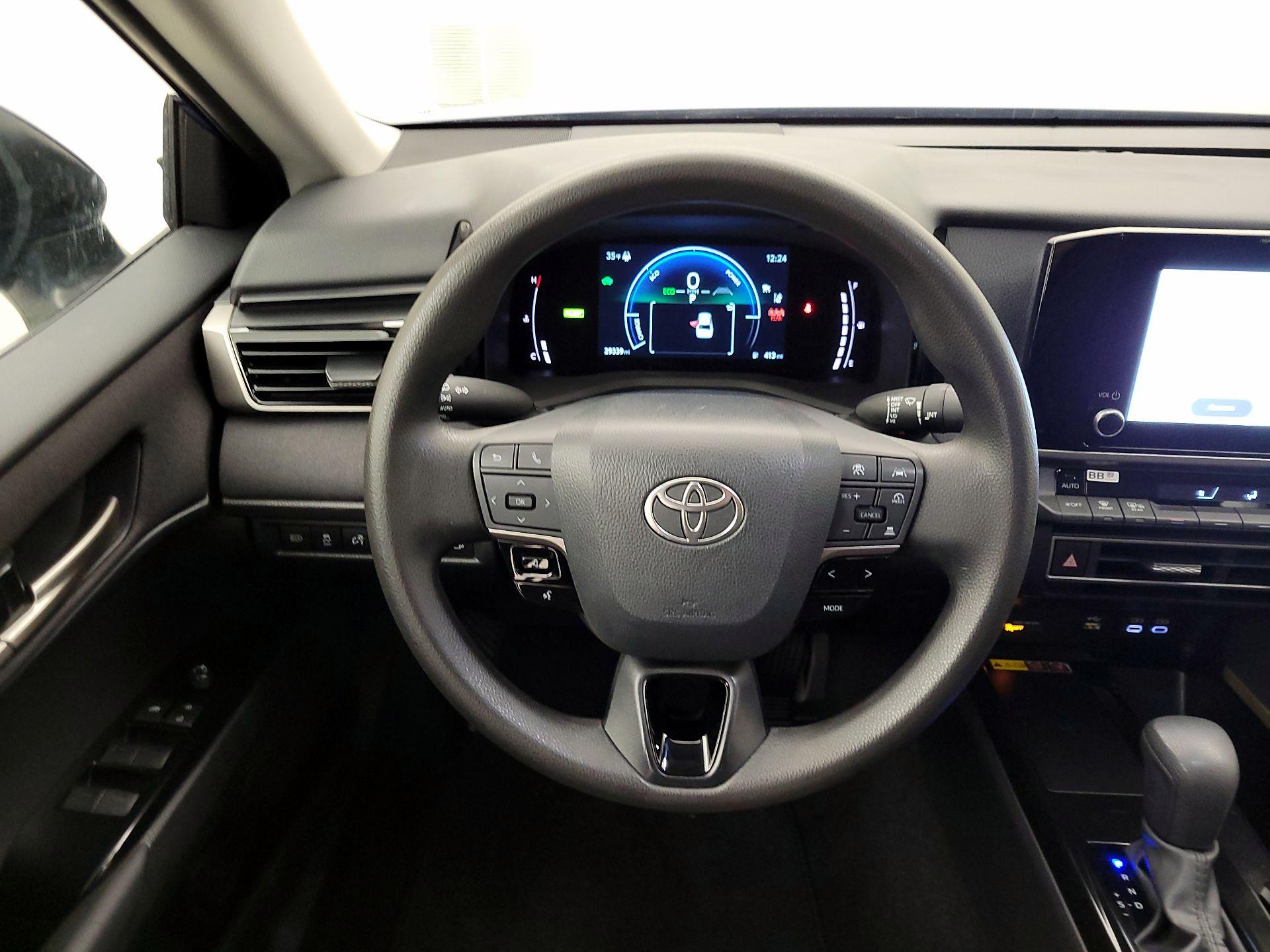 Thumbnail: 2025 Toyota Camry - 10