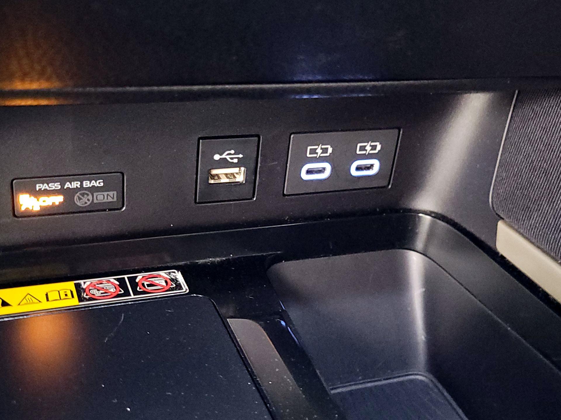 Thumbnail: 2025 Toyota Camry - 18