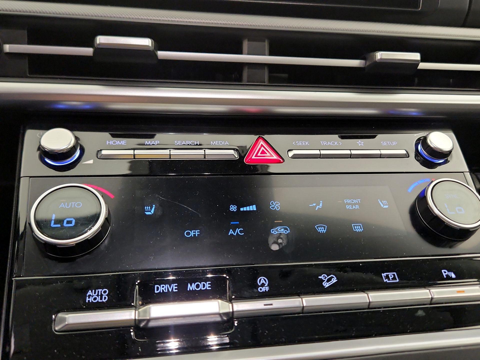 Thumbnail: 2025 Hyundai Santa Fe - 16