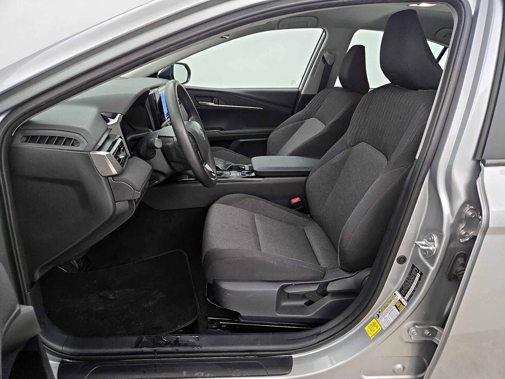 Thumbnail: 2025 Toyota Camry - 11