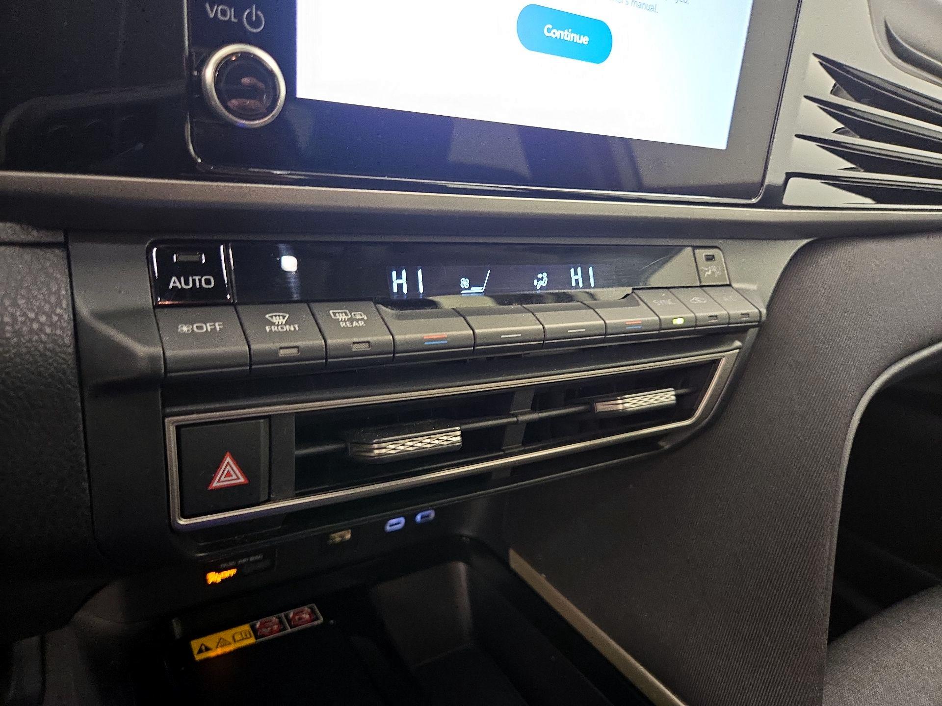 Thumbnail: 2025 Toyota Camry - 16