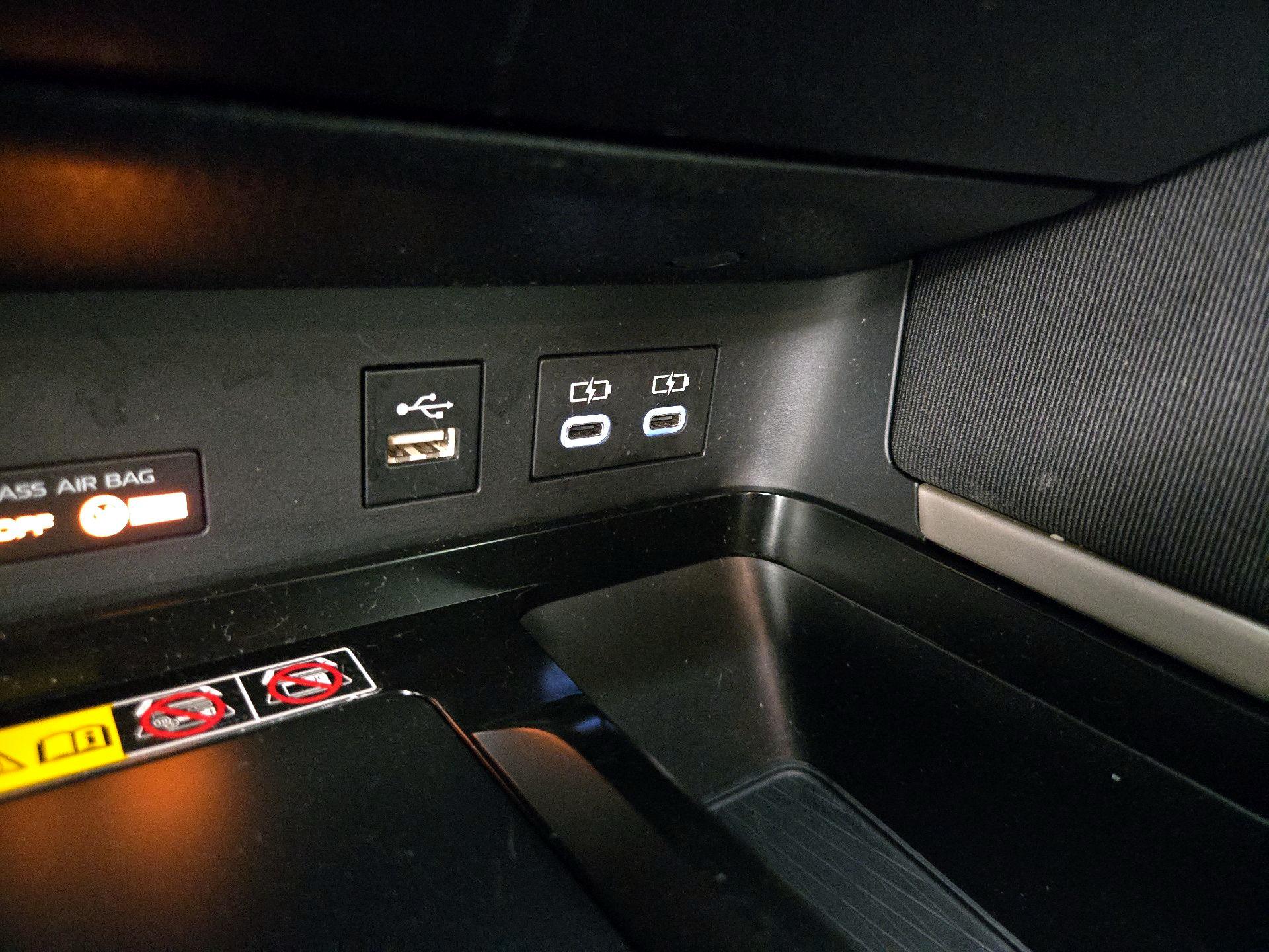 Thumbnail: 2025 Toyota Camry - 18