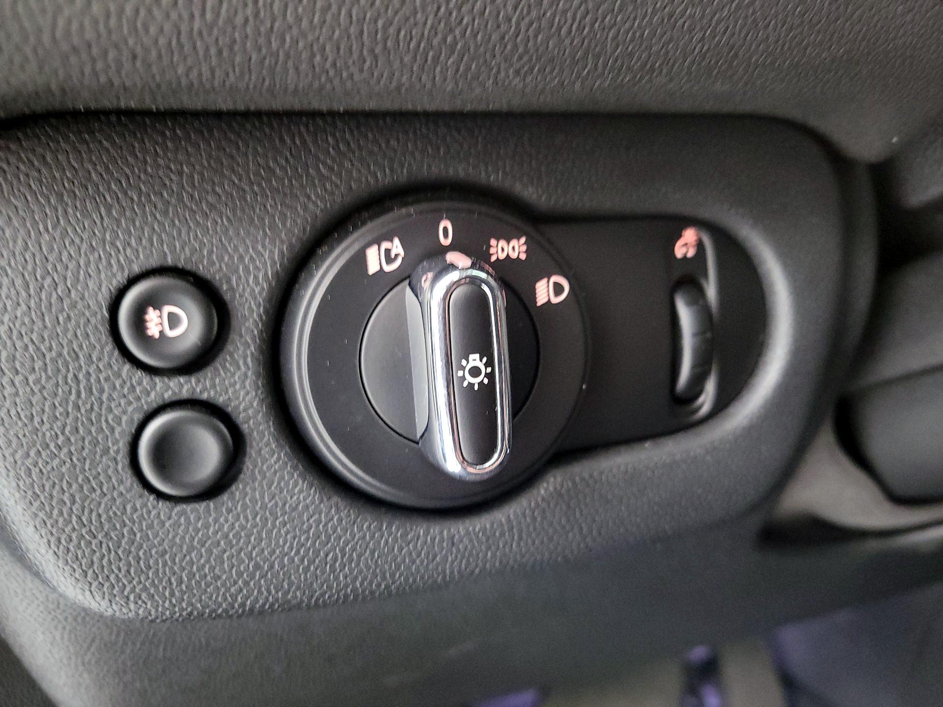 Thumbnail: 2022 MINI Cooper Clubman - 13