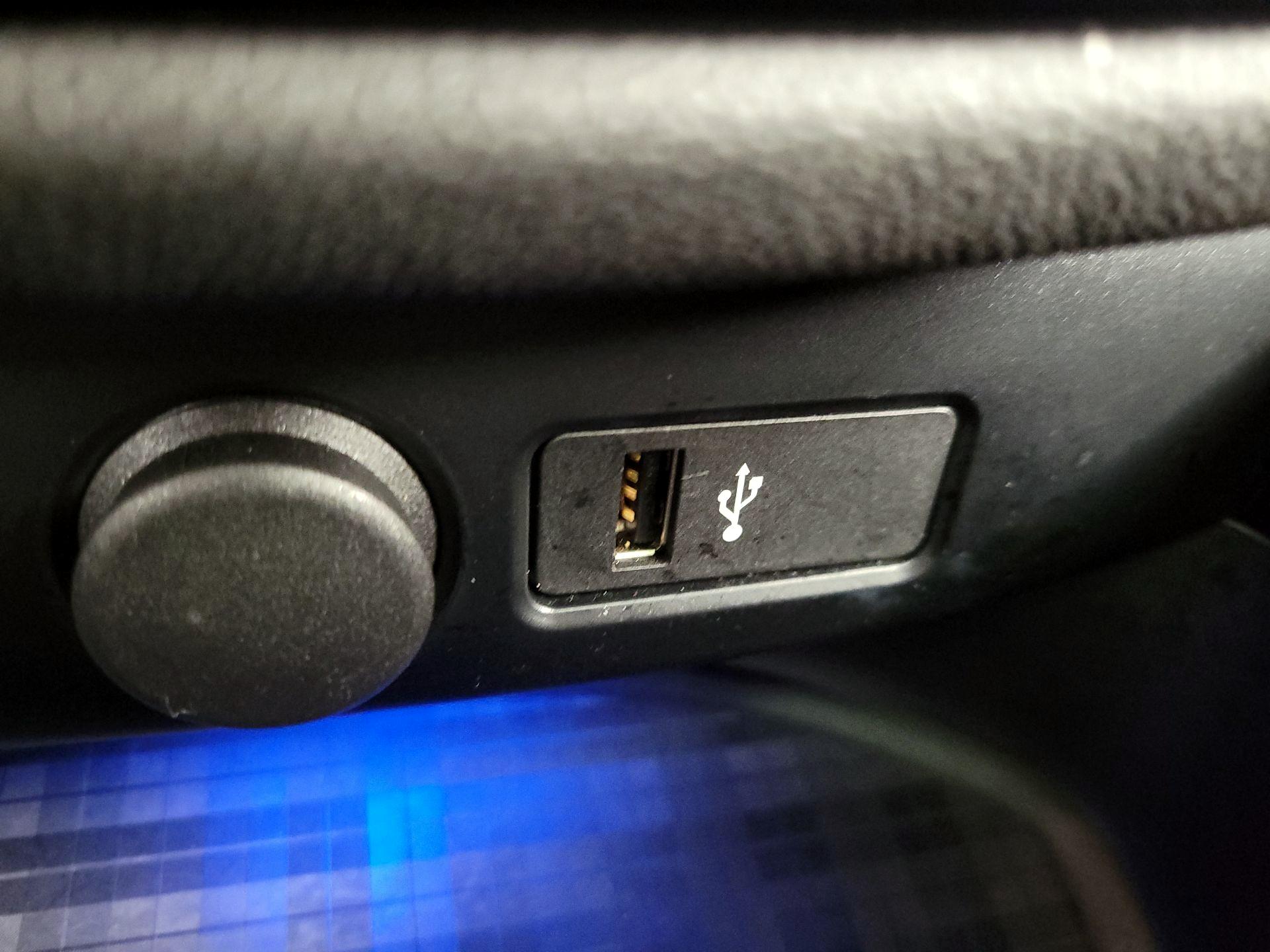 Thumbnail: 2022 MINI Cooper Clubman - 18