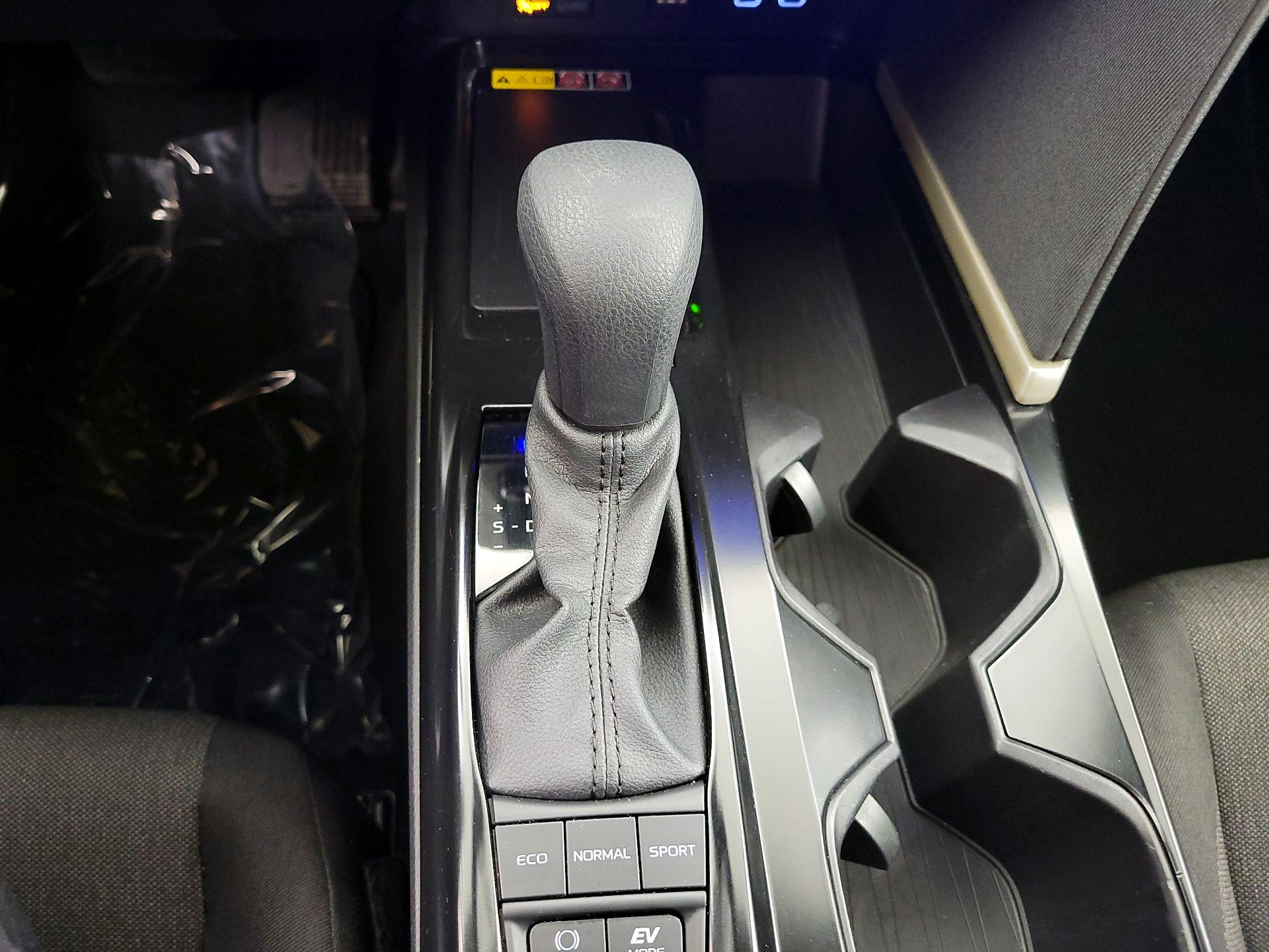 Thumbnail: 2025 Toyota Camry - 17