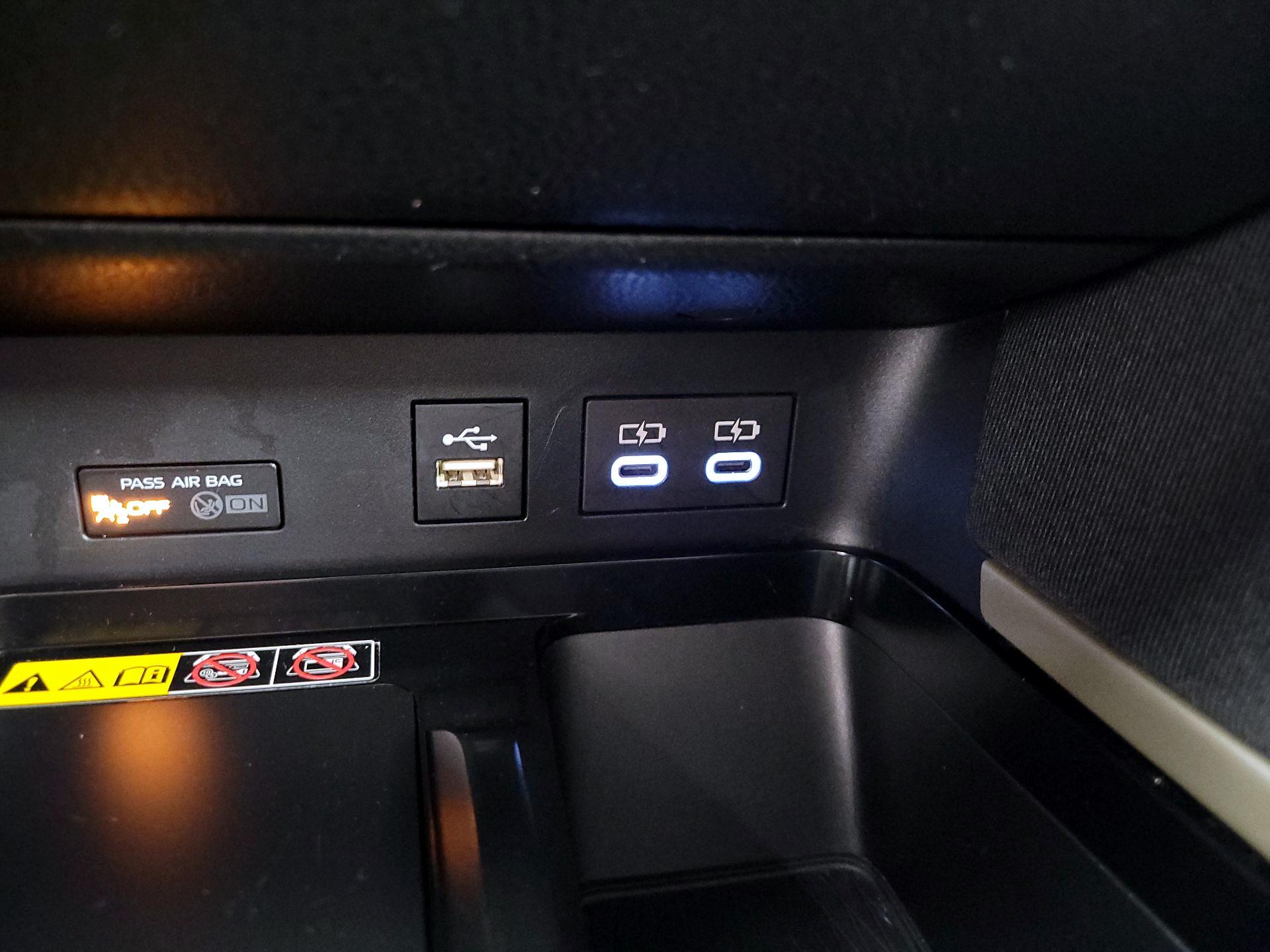 Thumbnail: 2025 Toyota Camry - 18