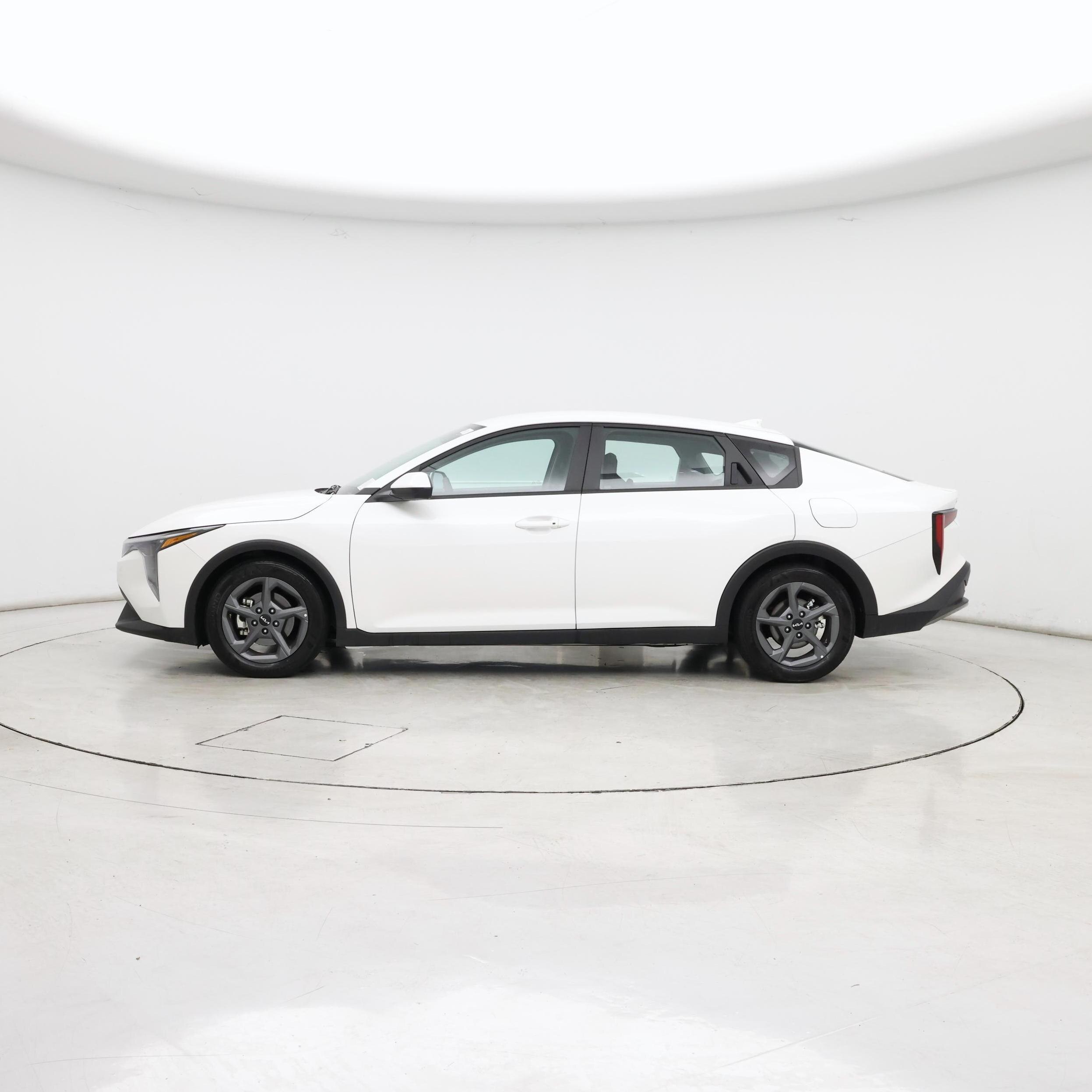 Thumbnail: 2025 Kia K4 - 3