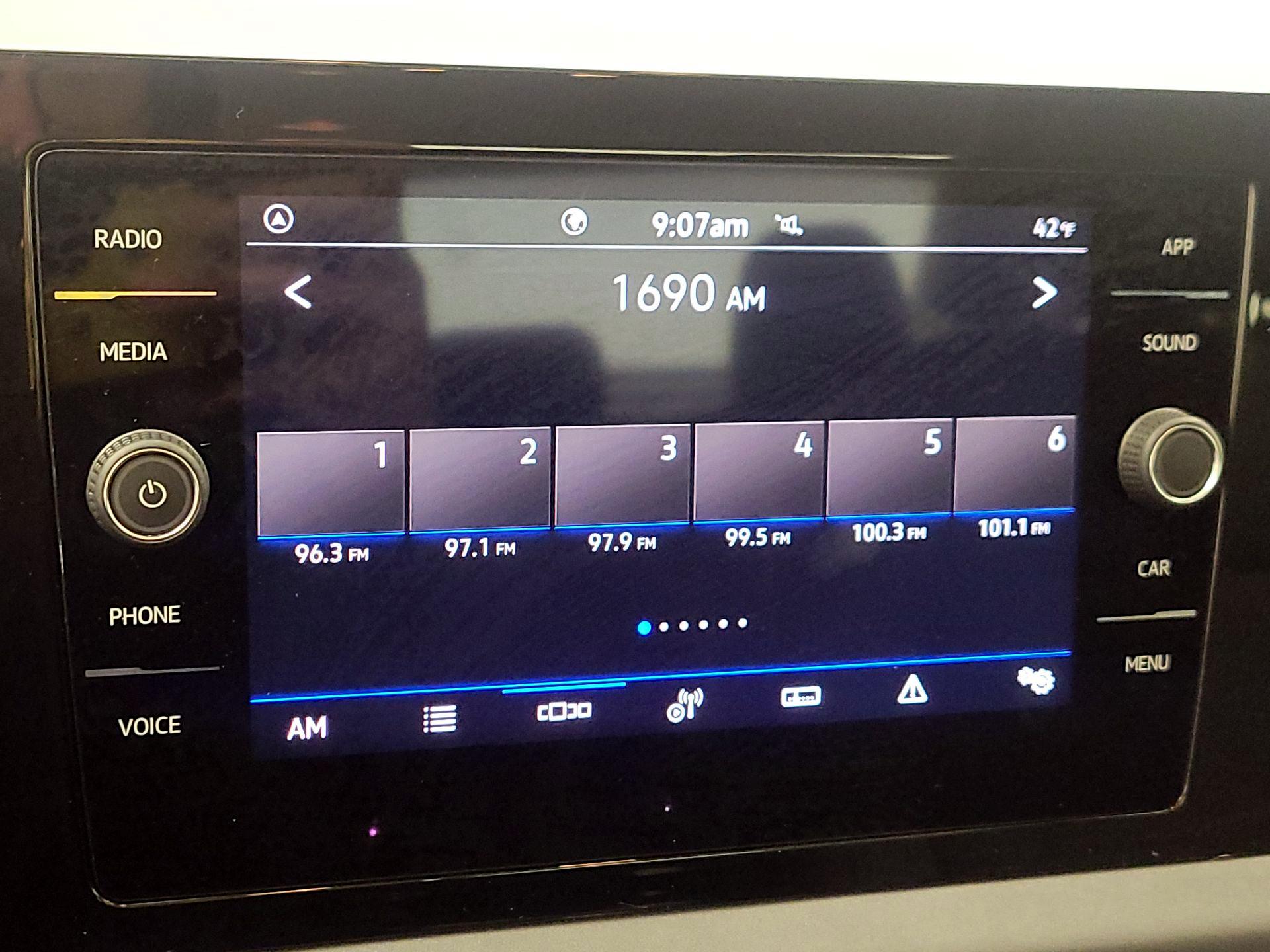 Thumbnail: 2025 Volkswagen Jetta - 15