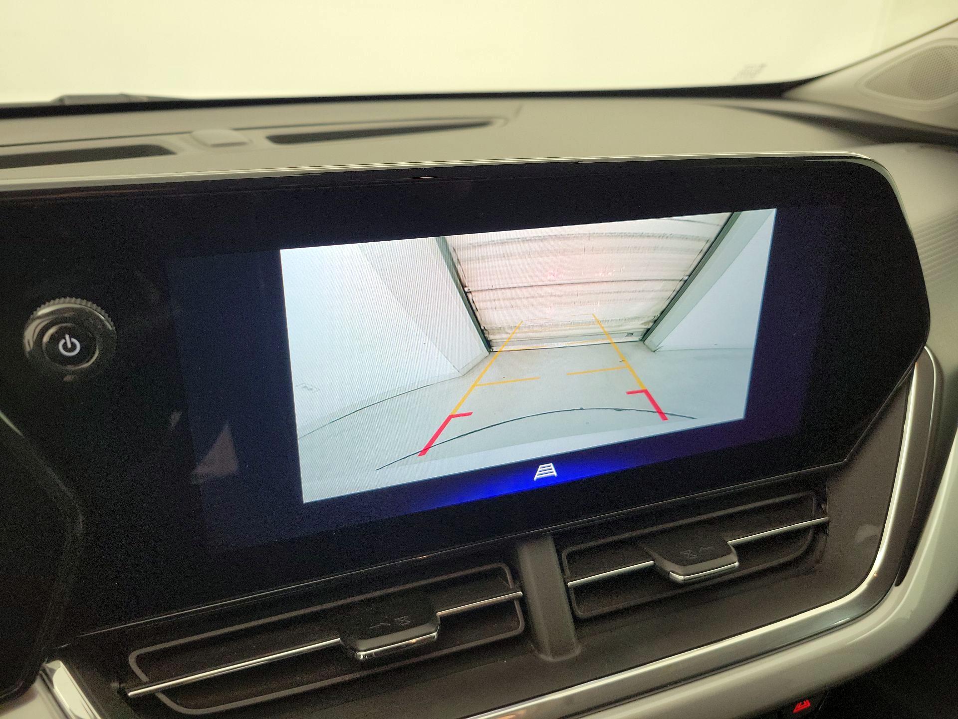 Thumbnail: 2025 Chevrolet Trax - 14