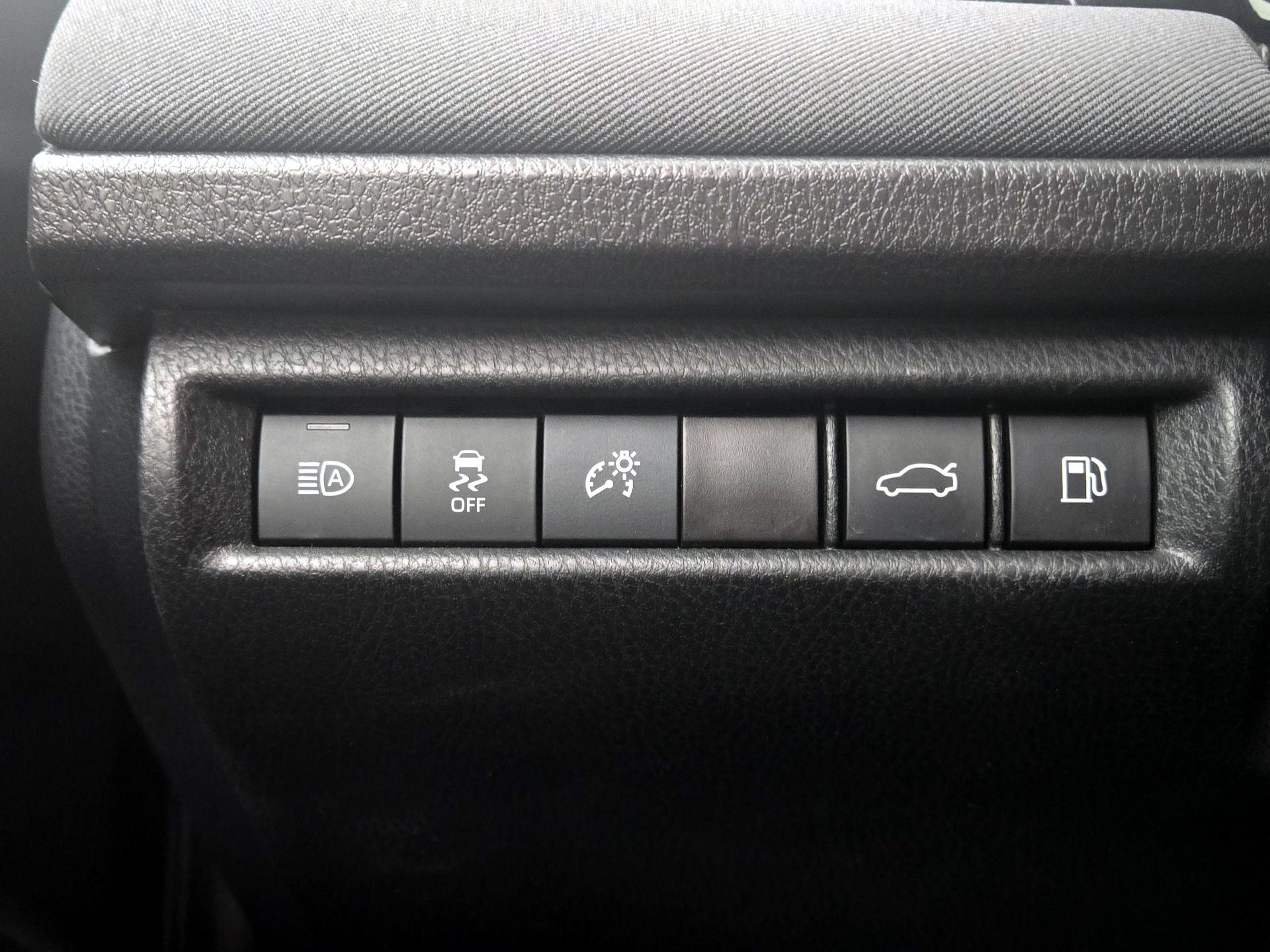 Thumbnail: 2025 Toyota Camry - 13