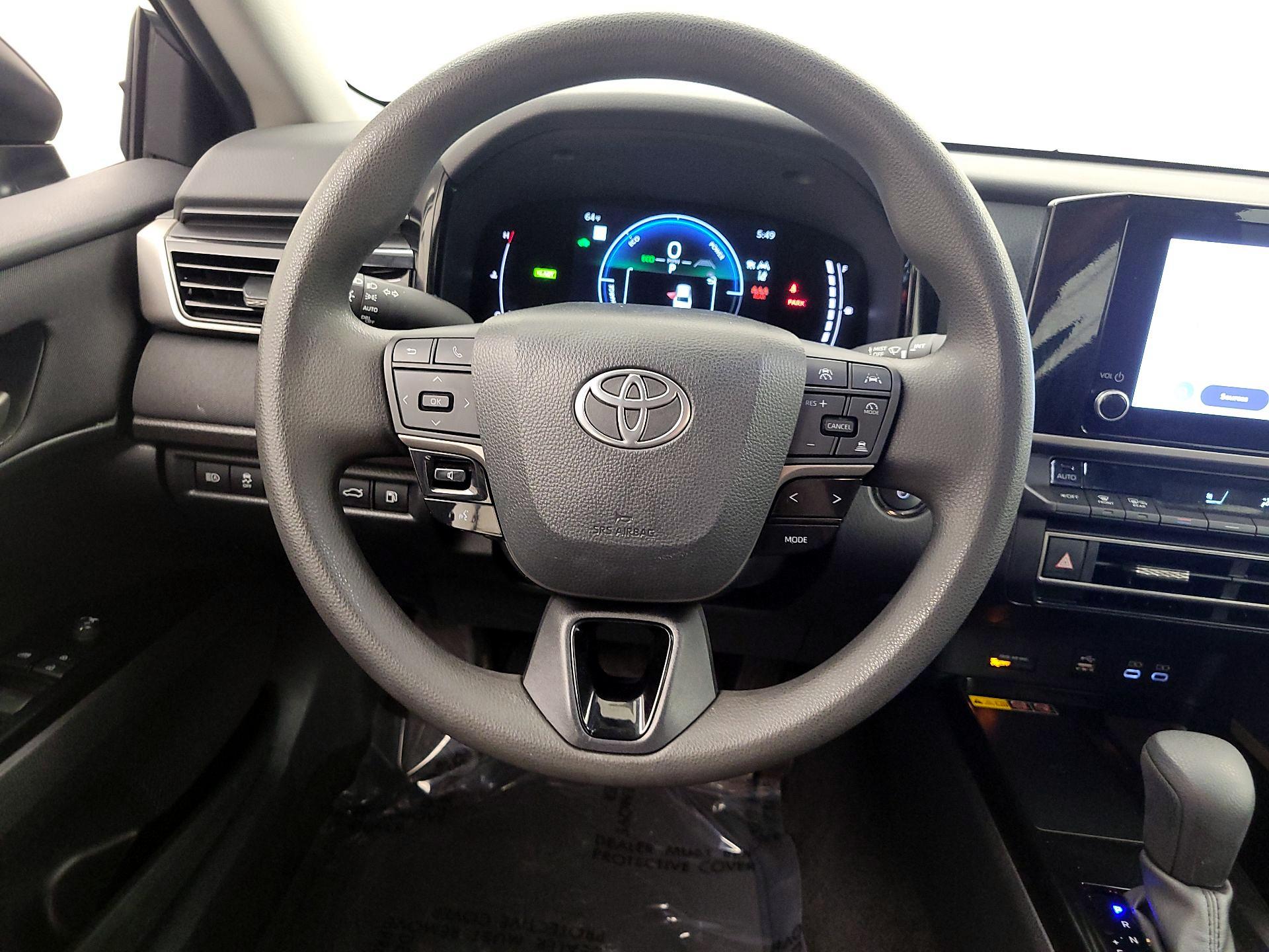 Thumbnail: 2025 Toyota Camry - 10