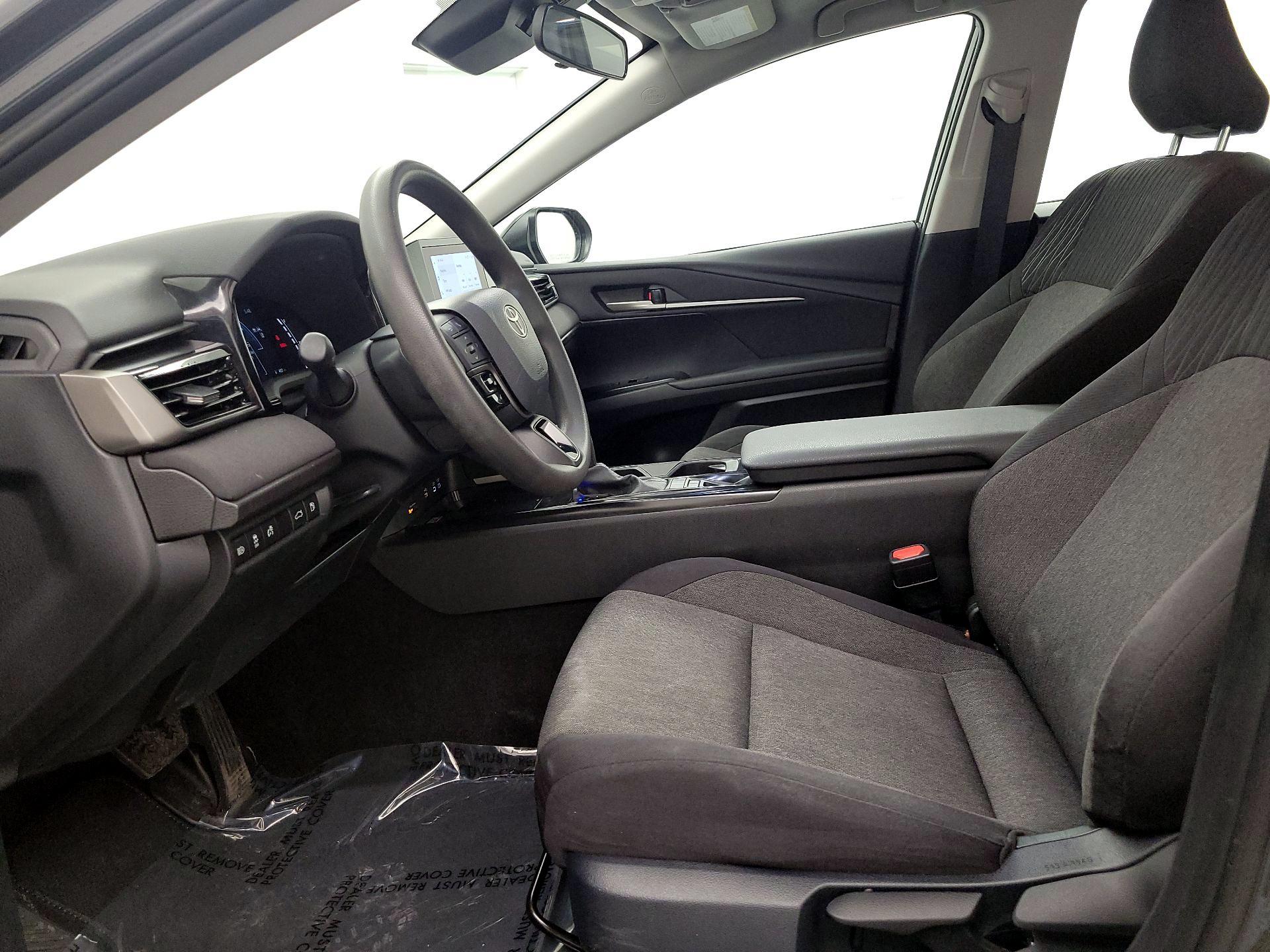 Thumbnail: 2025 Toyota Camry - 11