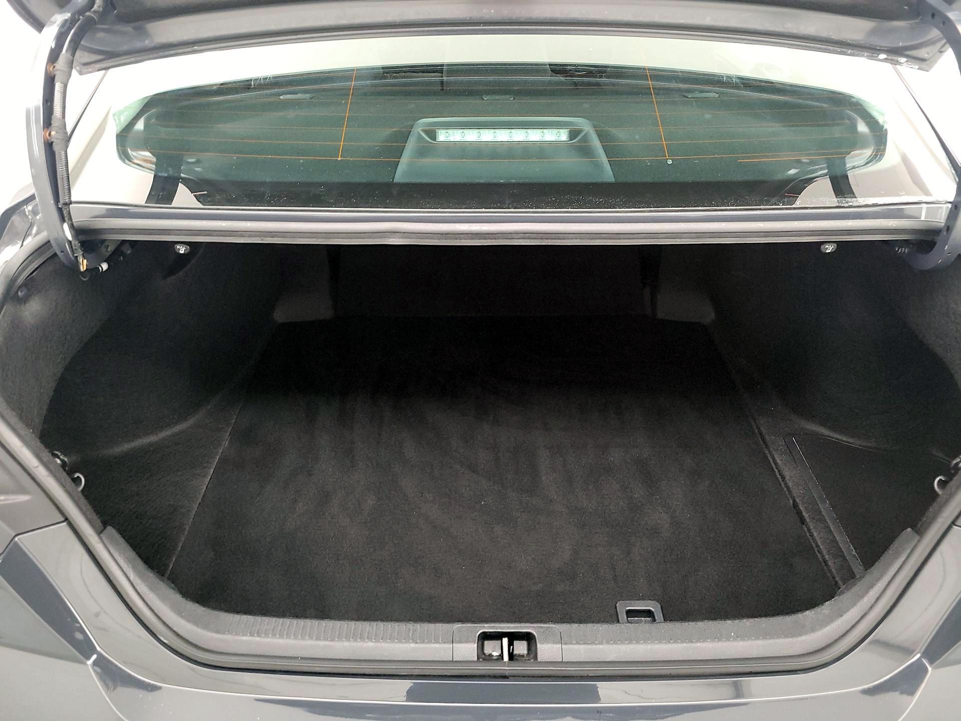 Thumbnail: 2025 Toyota Camry - 20