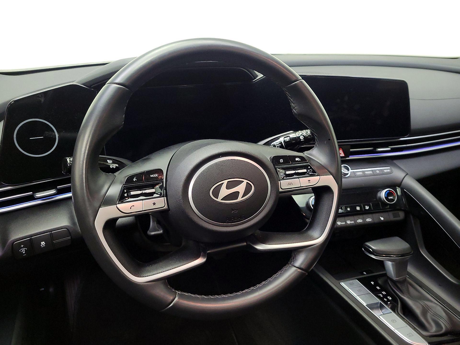 Thumbnail: 2025 Hyundai Elantra - 10